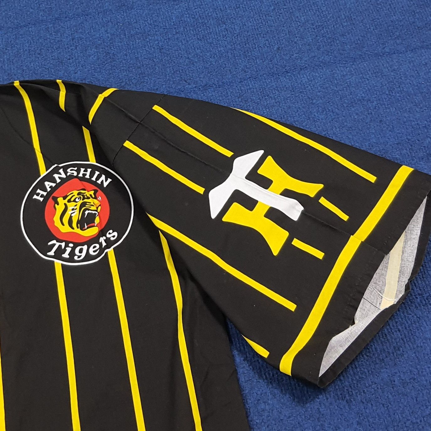 Japanese Brand Vintage Hanshin Tigers Happi Japan Baseball Kimono C304N16 Size US XL / EU 56 / 4 - 5 Thumbnail