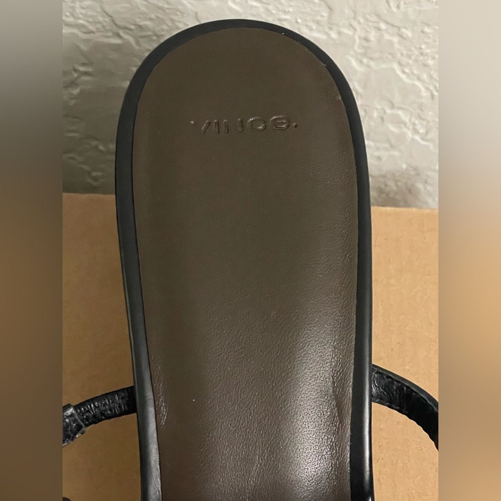 Vince Vince Ona Sandals Womens Size 11M Black Leather Size US 11 / IT 41 - 4 Thumbnail