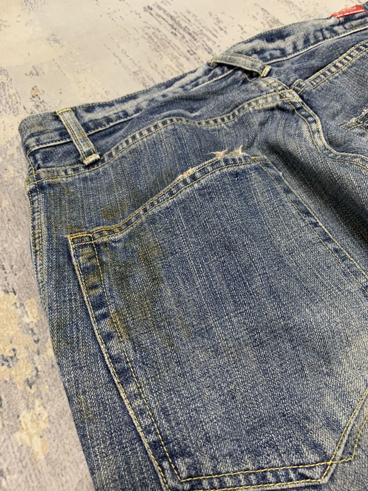 Japanese Brand Vintage Blueway Japanese Mud Wash Distressed Baggy Fit Jeans Size US 32 / EU 48 - 14 Thumbnail