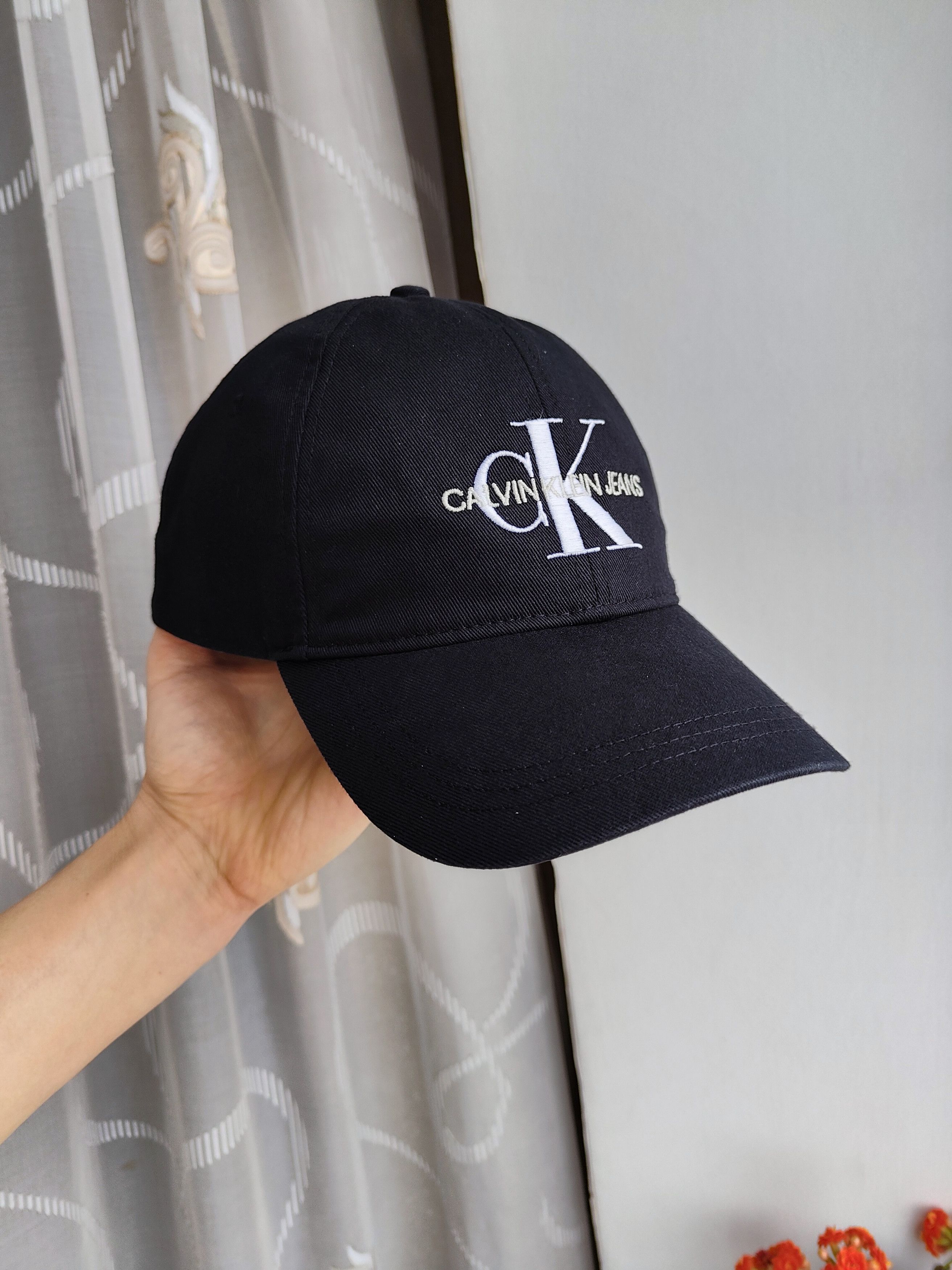 Calvin Klein Calvin Klein Black Cap Unisex Calvin Klein Cap Size ONE SIZE - 1 Thumbnail