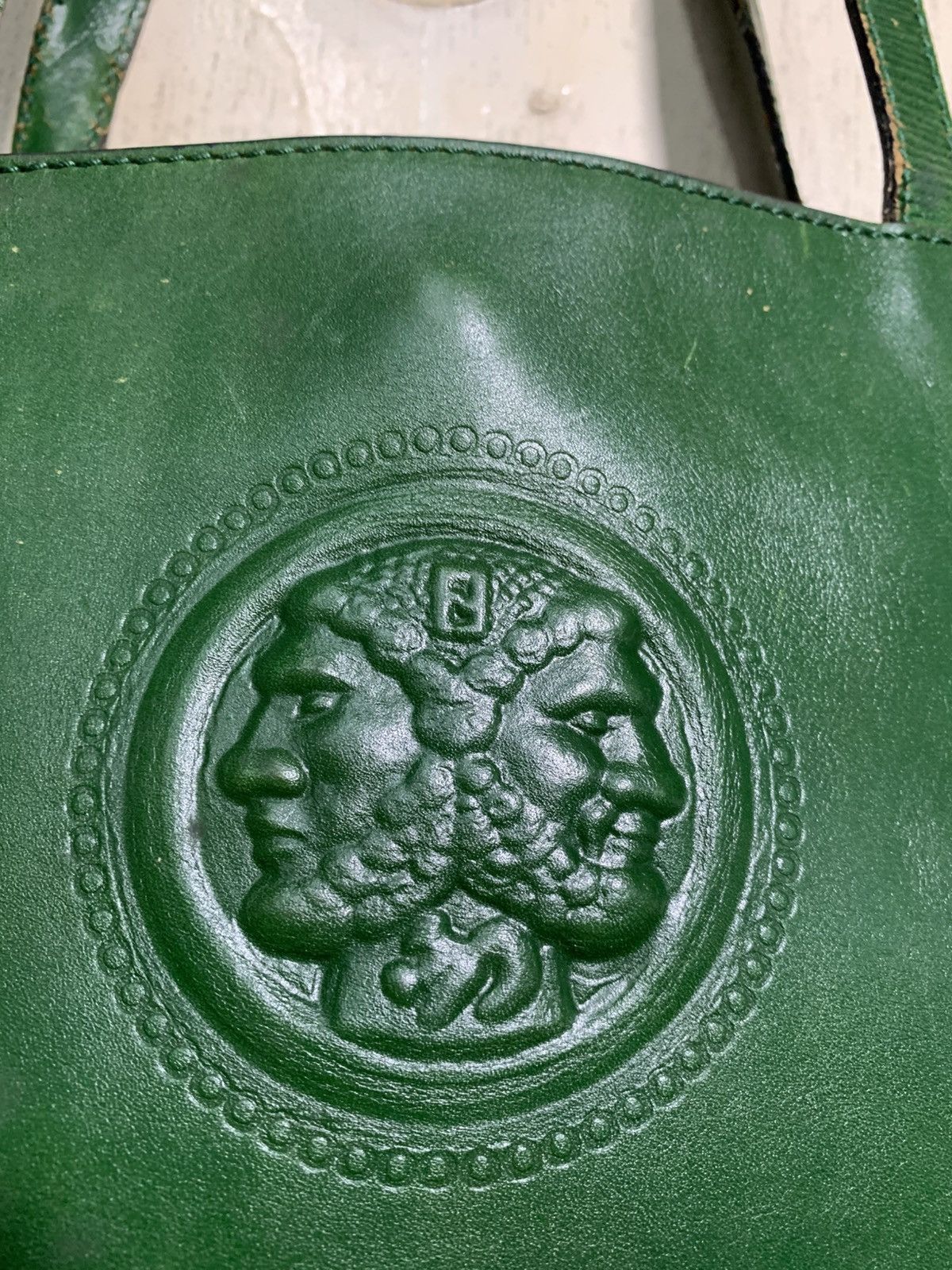 Fendi 🔥RARE VTG FENDI 499 GREEN LEATHER SHOULDER BAG Size ONE SIZE - 10 Thumbnail