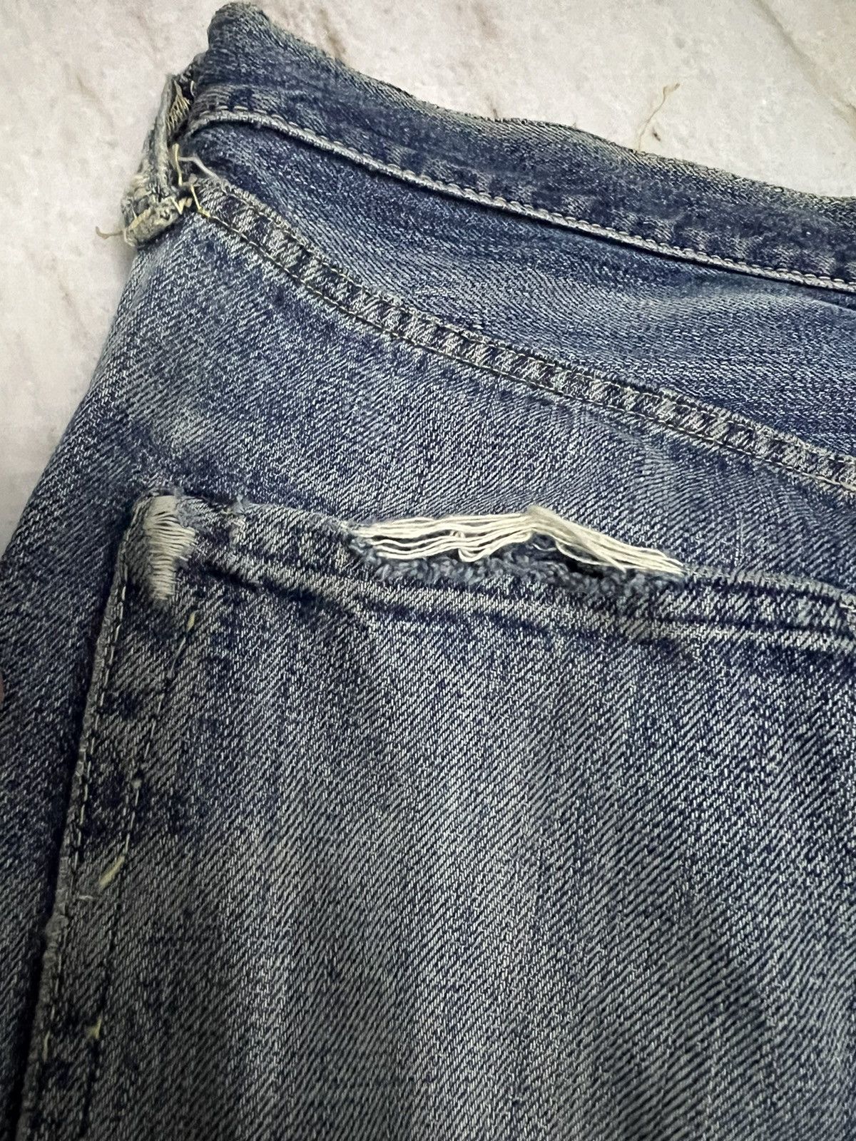 The Real McCoy's VINTAGE JOE MCCOY & CO LOT 906 DISTRESSED SELVEDGE JEANS Size US 32 / EU 48 - 14 Thumbnail
