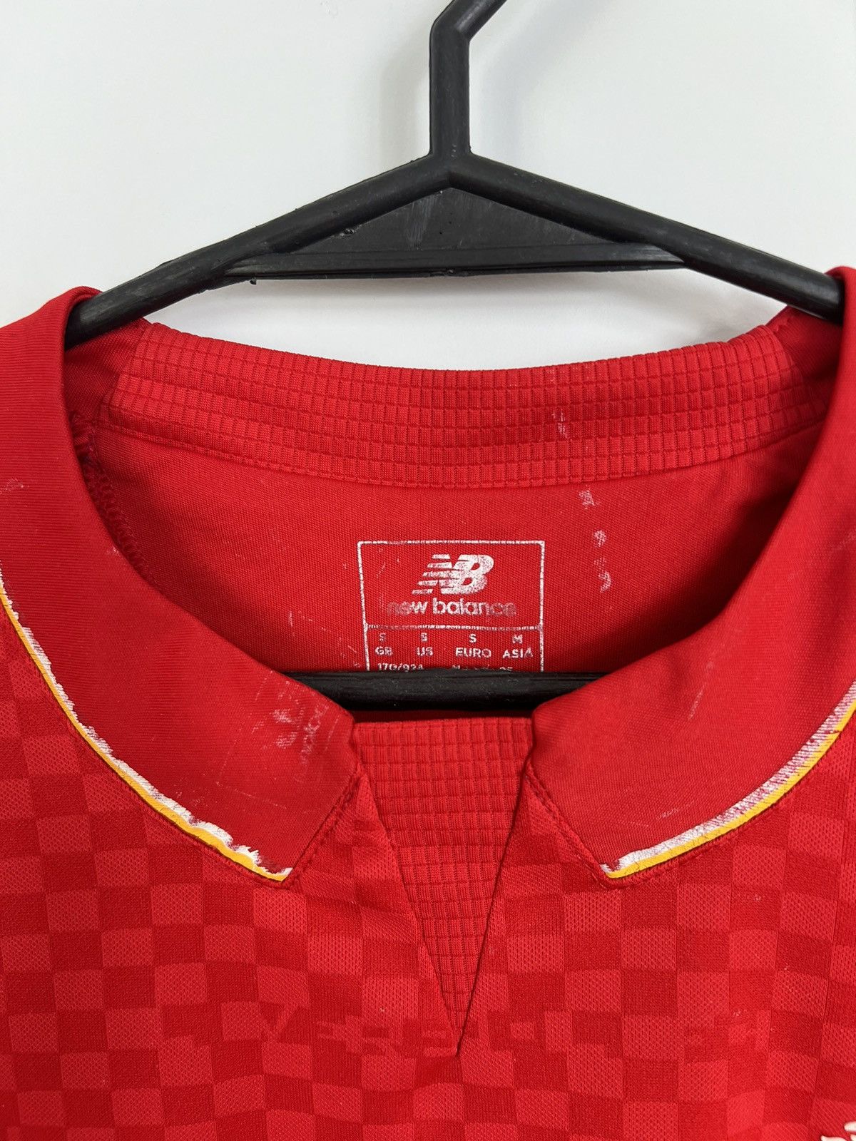 New Balance New Balance FC Liverpool 2015/2016 Soccer Jersey Size US M / EU 48-50 / 2 - 3 Thumbnail
