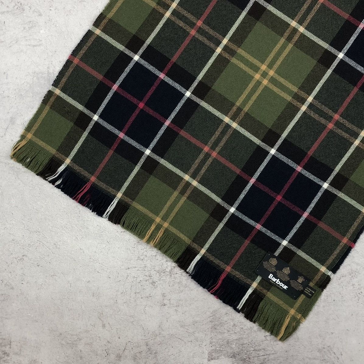 Barbour Barbour Tartan Scarf Extra Fine Merino Wool Size ONE SIZE - 6 Thumbnail