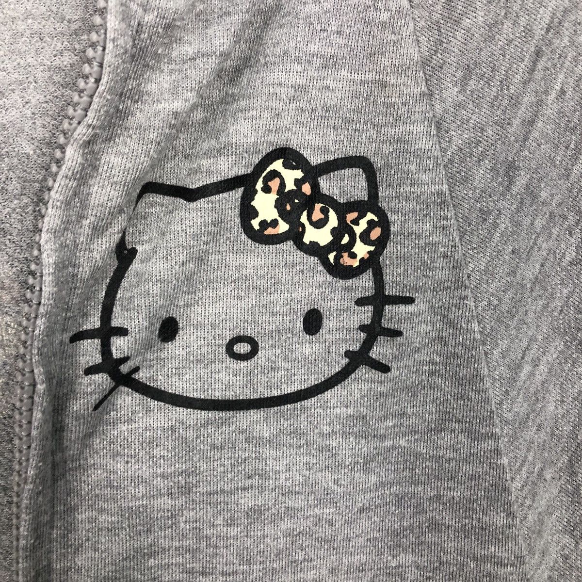 Japanese Brand 📌Zipper Jacket Sweater Hoodie Hello Kitty Cartoon Big Logo Size US L / EU 52-54 / 3 - 18 Thumbnail
