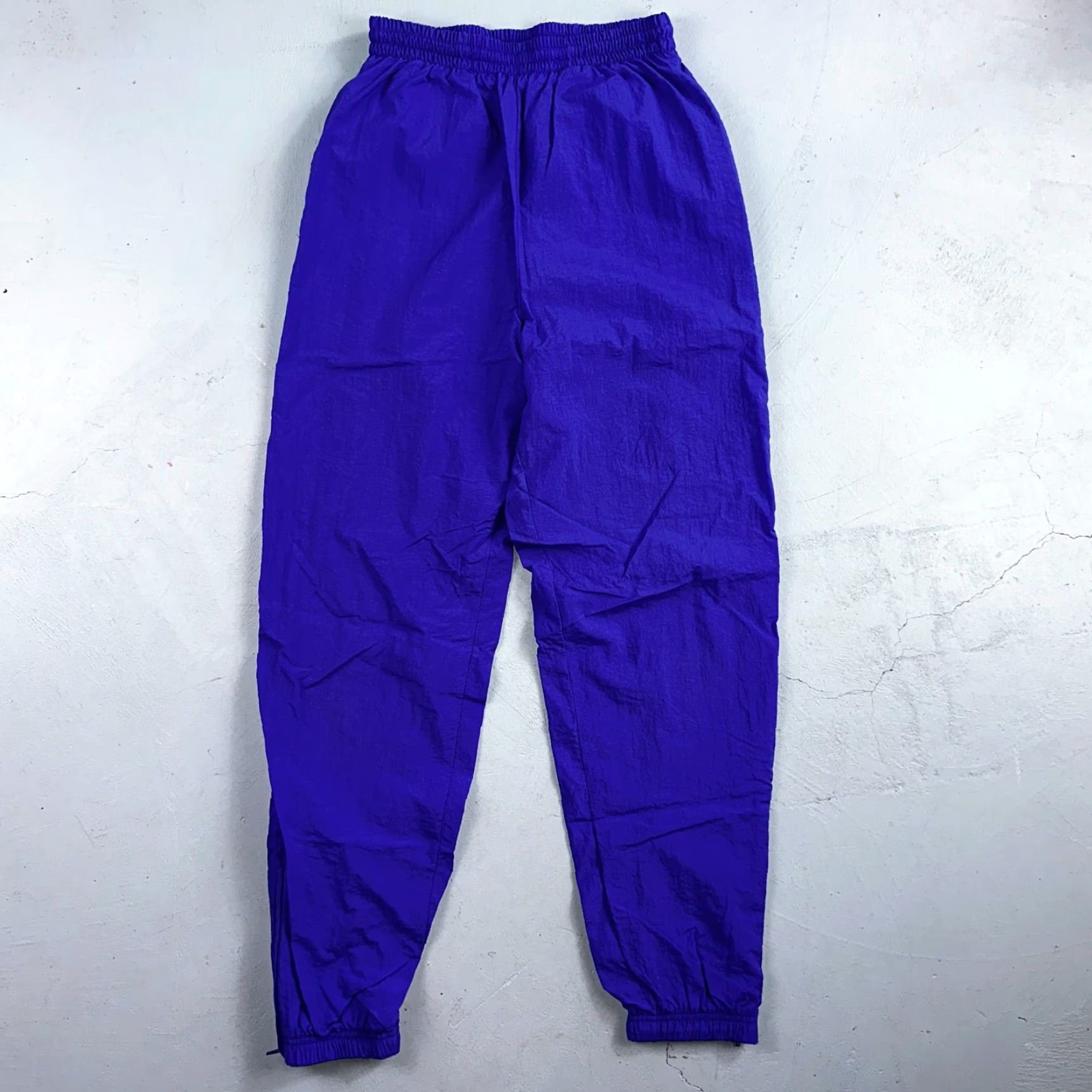 Nike VINTAGE Nike 90s Windbreaker Track Pants Men S Purple Nylon Activewear Zip Size US 29 - 2 Thumbnail