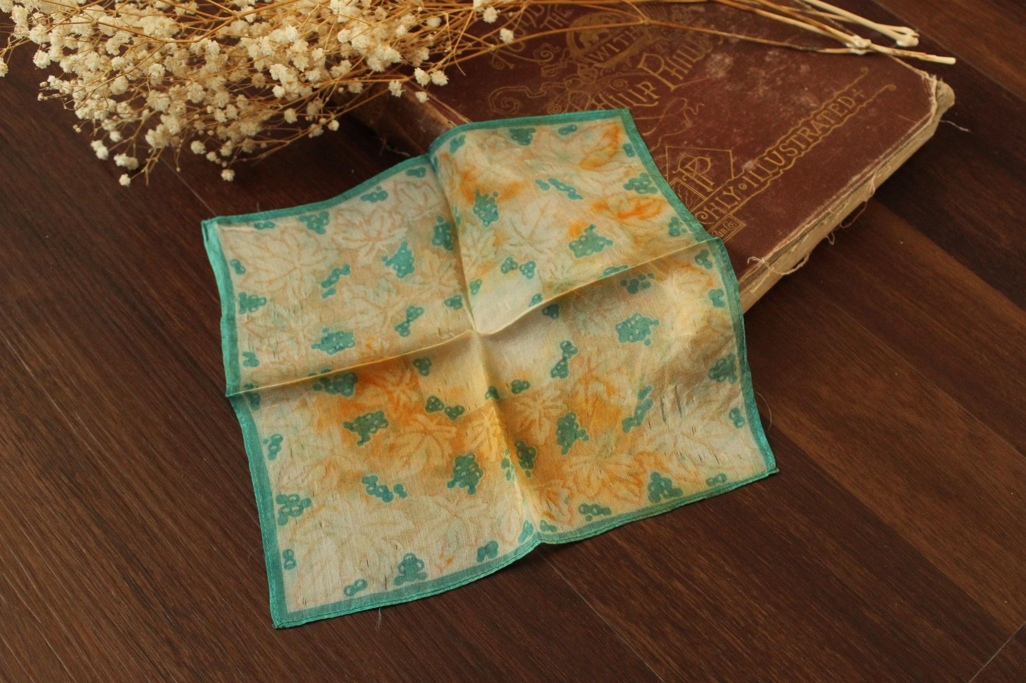 Vintage Vintage 1950s Handkerchief, Orange and Green Silk with a Lea Size ONE SIZE - 1 Thumbnail