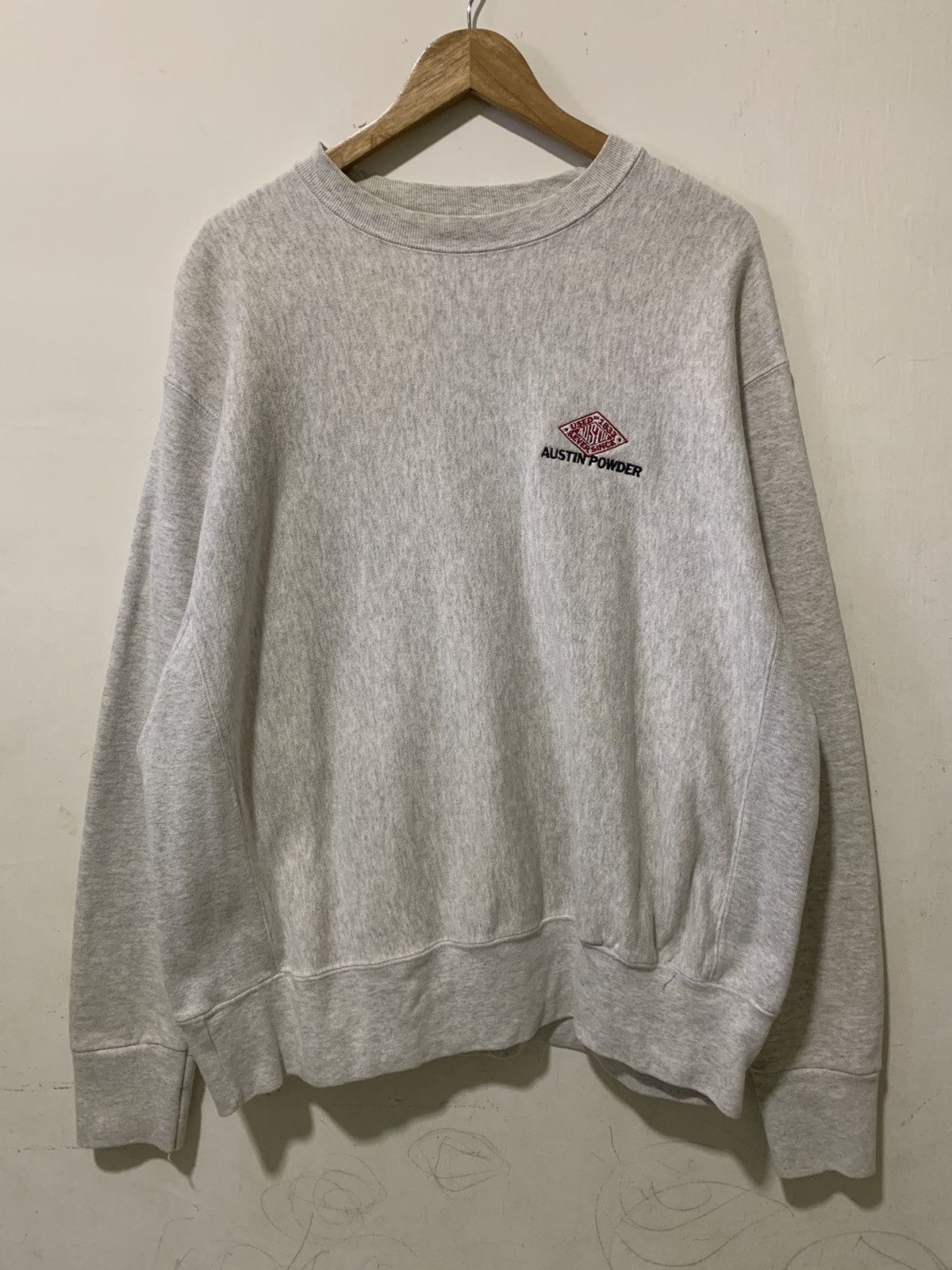 Vintage Vintage Austin Powder Sweatshirt Large Size US L / EU 52-54 / 3 - 1 Thumbnail
