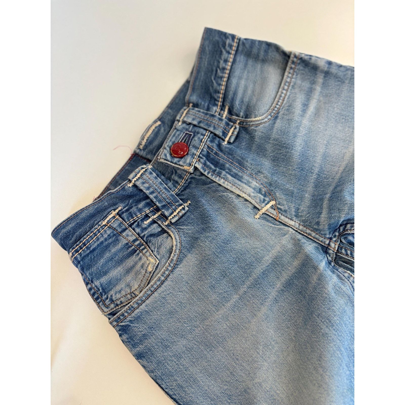 Levi's Vintage Levi’s Red Tab Jeans W30 L32 Blue Denim Y2K Size US 30 / EU 46 - 5 Thumbnail