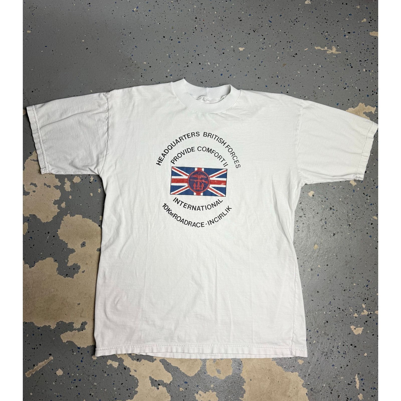Fruit Of The Loom British forces headquarters race tee Size US M / EU 48-50 / 2 - 3 Thumbnail