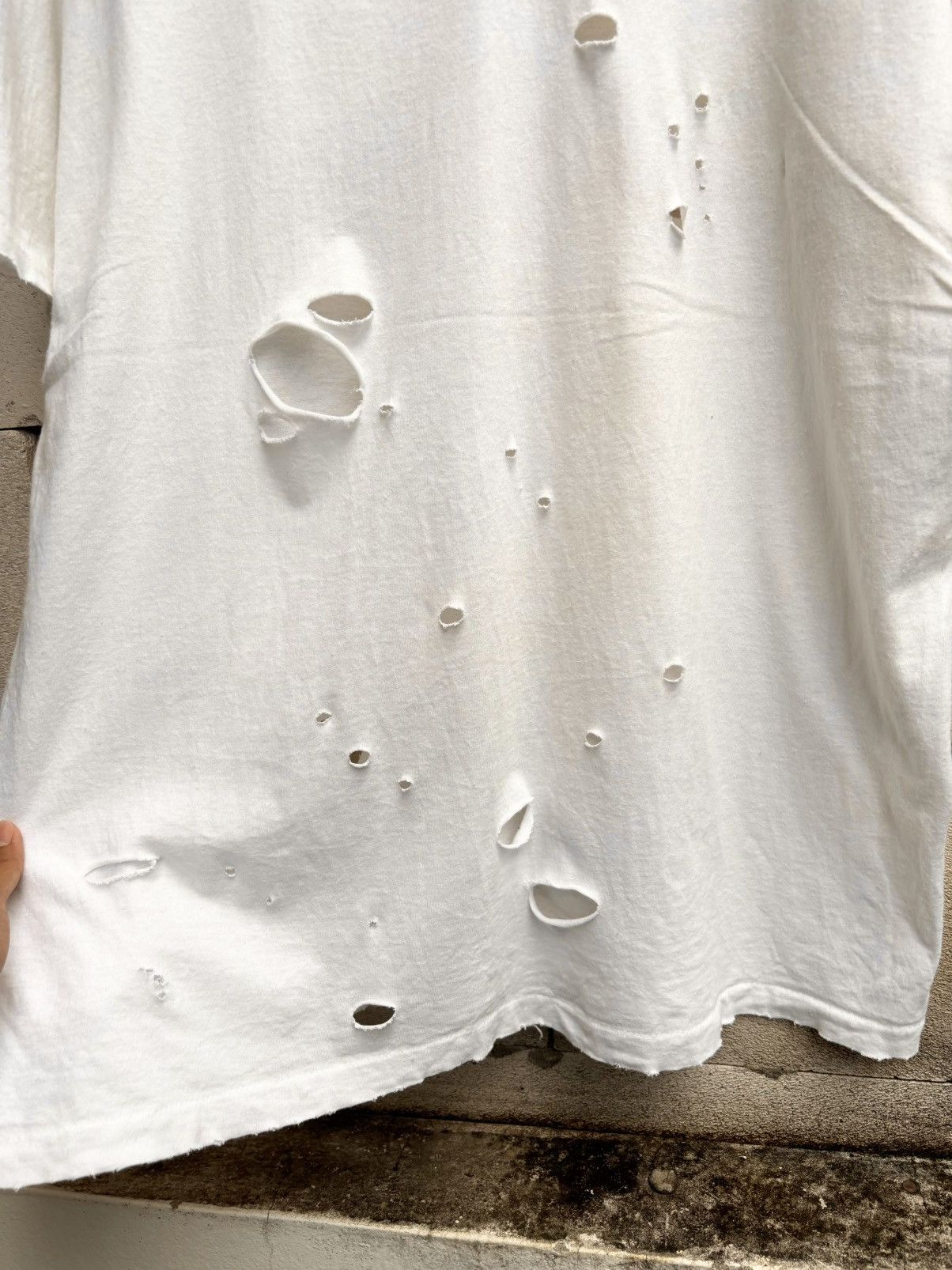Vintage Thrashed Distressd Faded White ERD Grunge T Shirt 👽 Size US XL / EU 56 / 4 - 8 Thumbnail