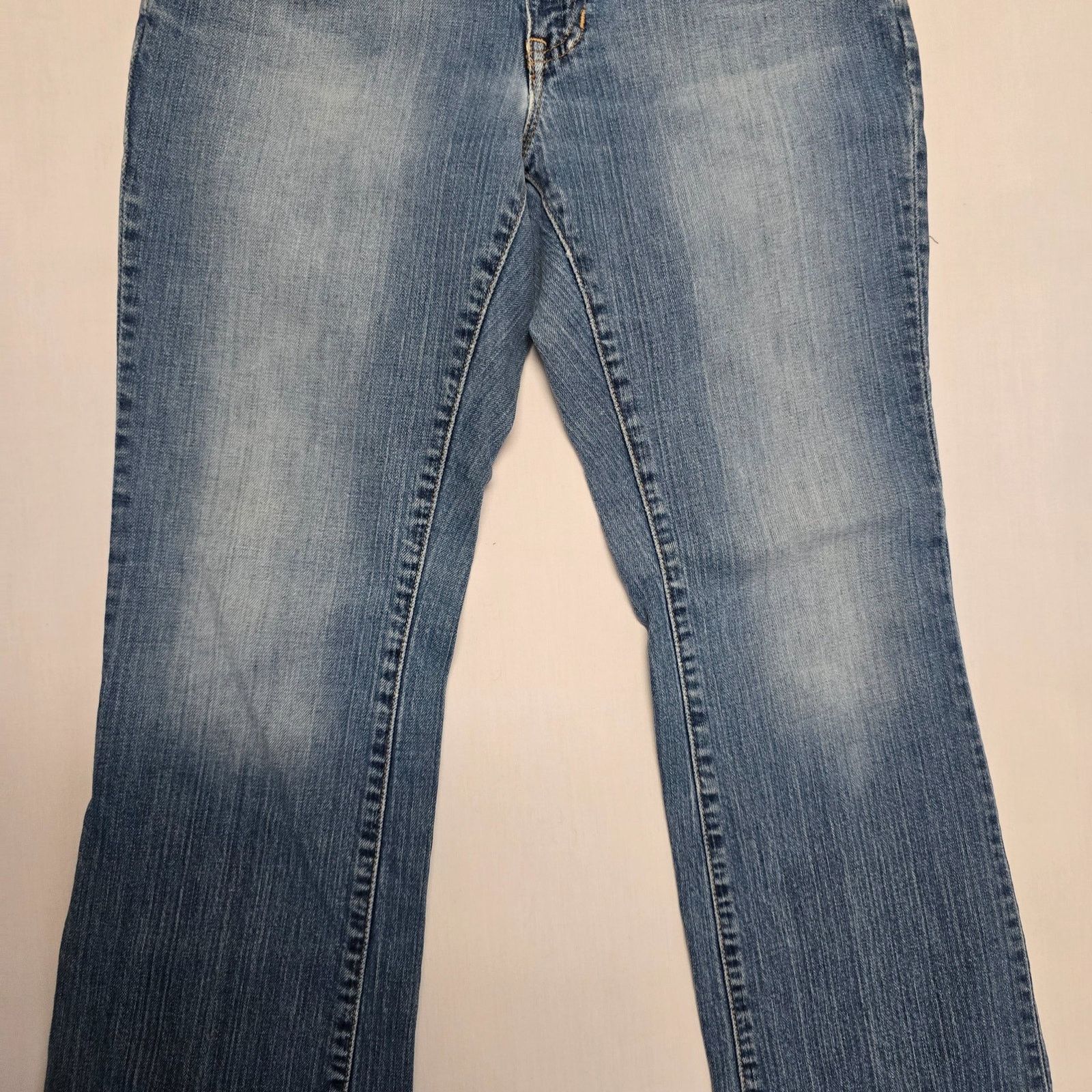 Naked & Famous St. John's Bay Women's Bootcut Jeans 6 Blue Denim Mid Rise Size 28" / US 6 / IT 42 - 3 Thumbnail