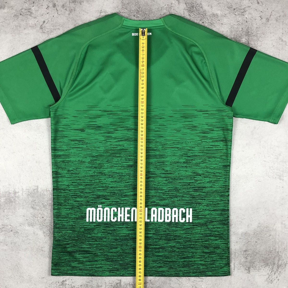 Puma Borussia Monchengladbach 2018-2019 Puma Third Soccer Jersey Size US M / EU 48-50 / 2 - 25 Thumbnail