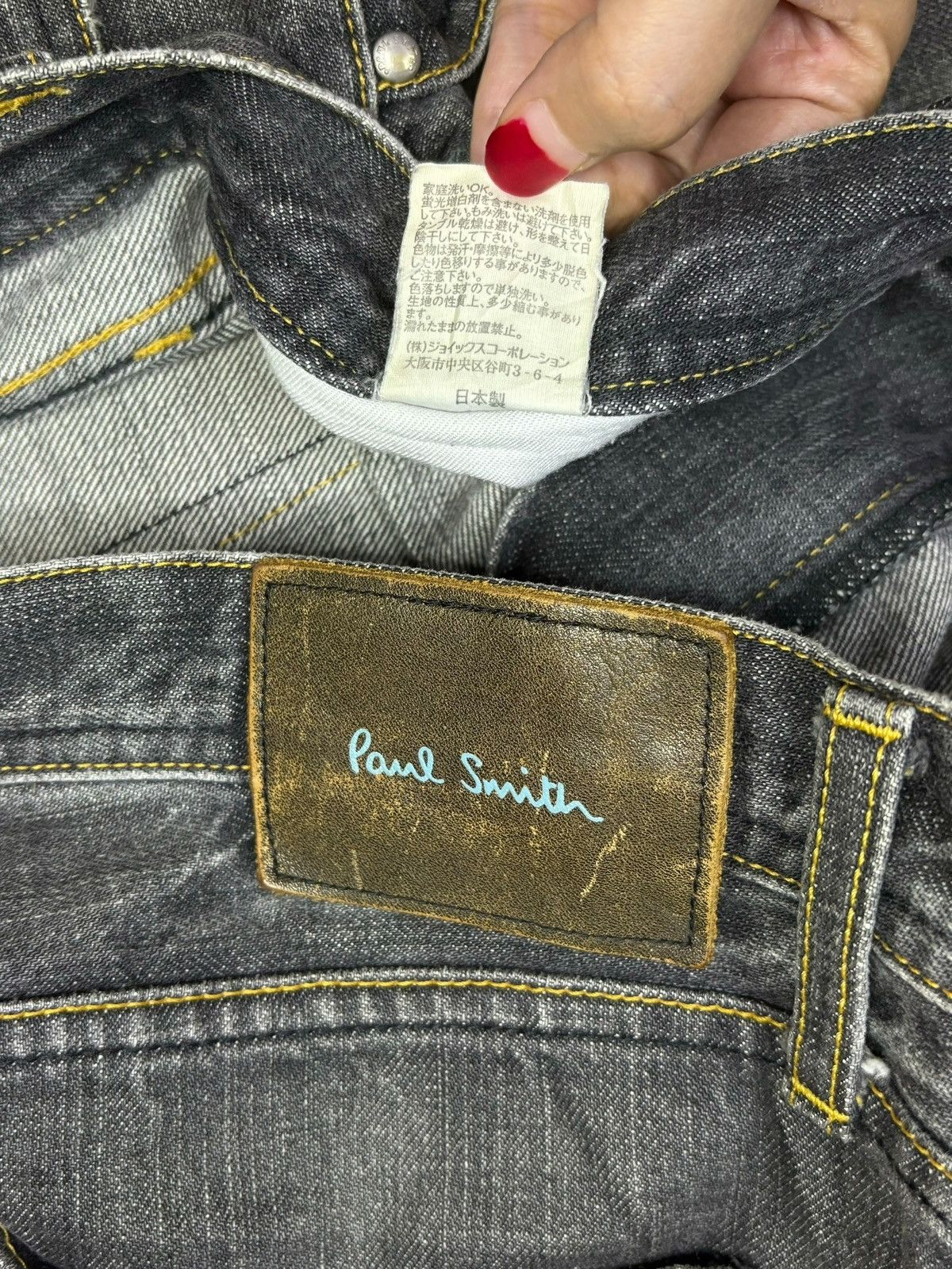 Paul Smith × Vintage Vintage Paul Smith Faded Wash Loose Fit Jeans Size US 32 / EU 48 - 11 Thumbnail