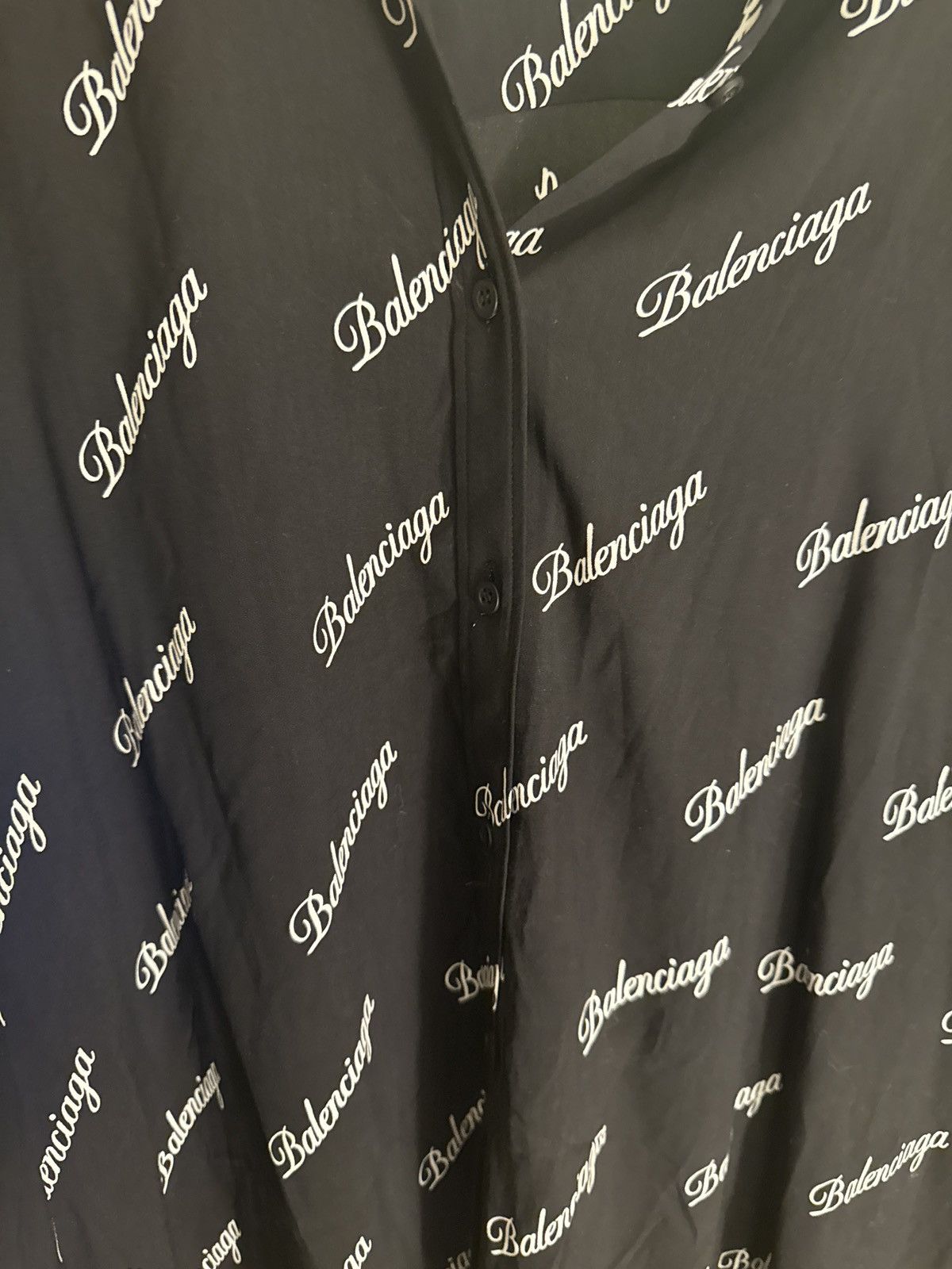 Balenciaga Balenciaga all over letter button up Size US L / EU 52-54 / 3 - 3 Thumbnail