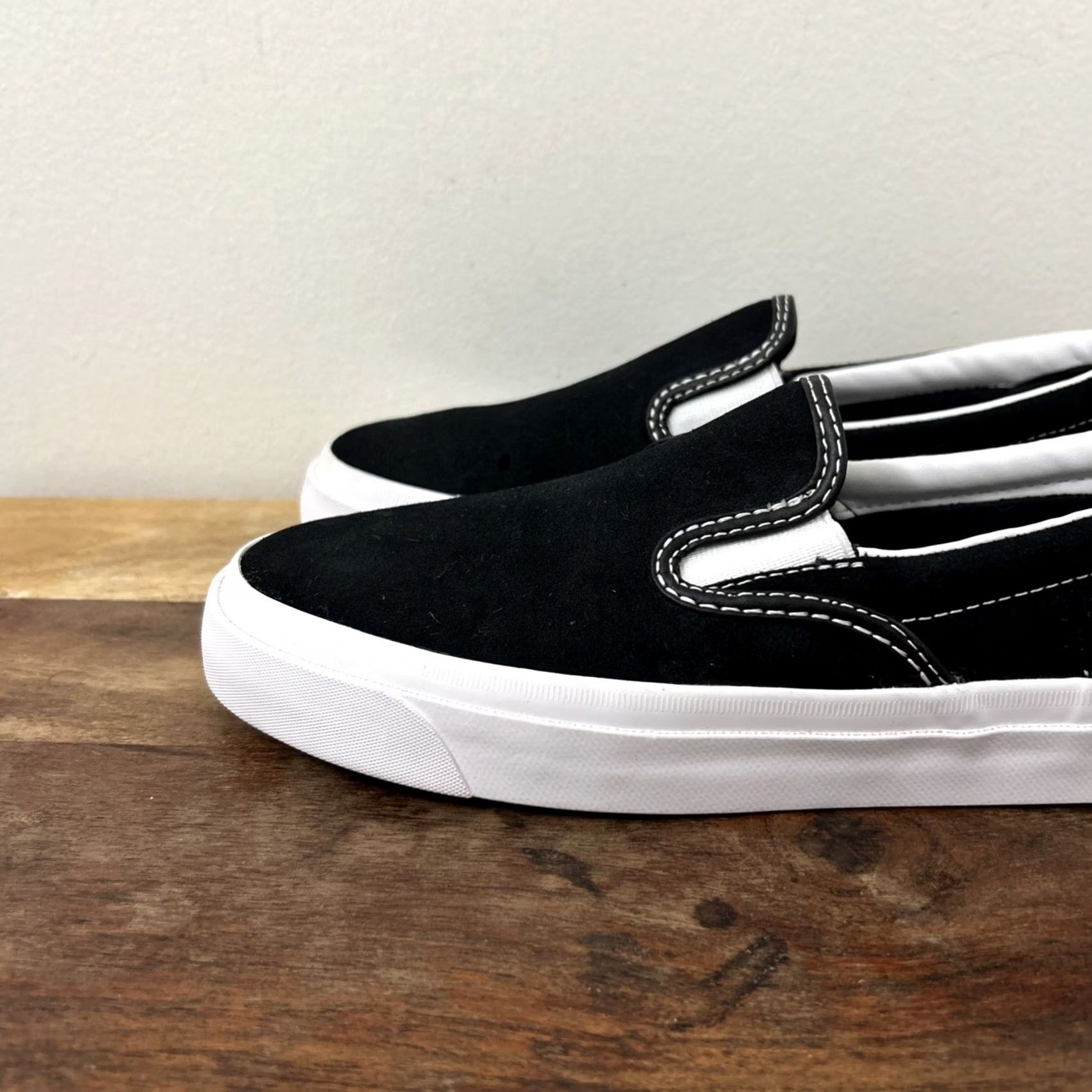 Converse Converse One Star CC Pro Suede Slip Mens 4 /Womens 5.5 Black White Size US 4 / IT 34 - 6 Thumbnail