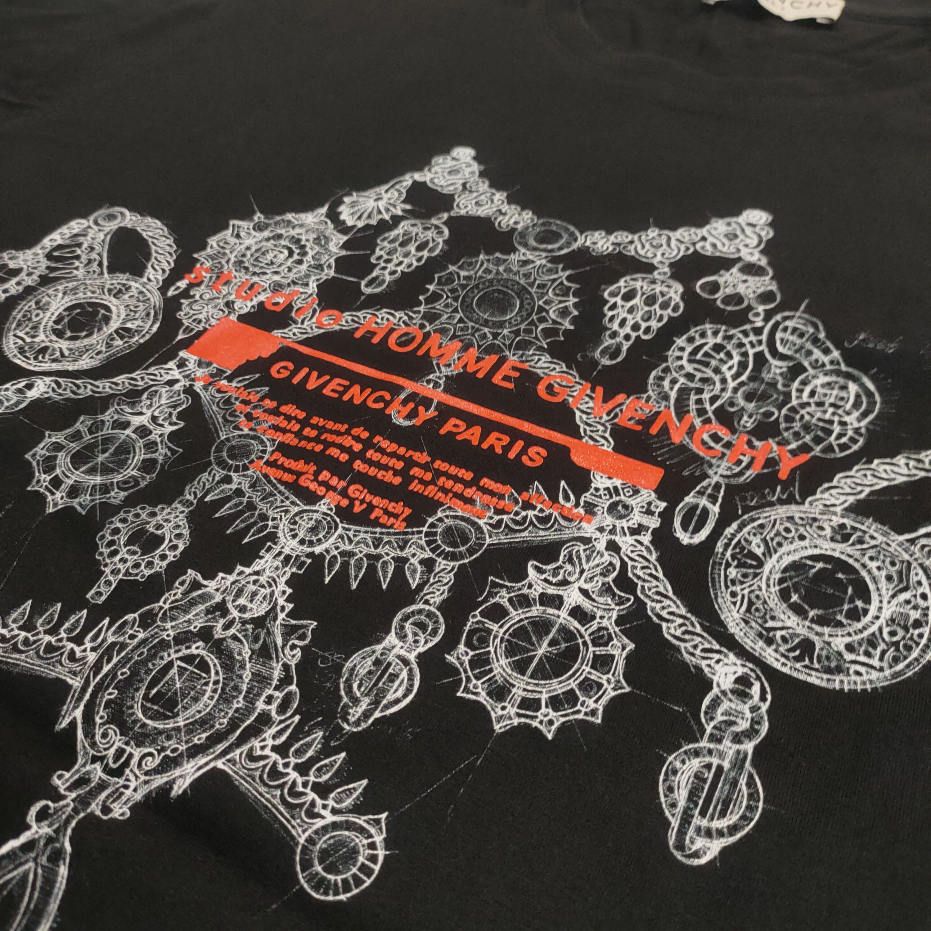 Givenchy Rare Givenchy Paris Graphic Tee – Men's Medium Size US M / EU 48-50 / 2 - 8 Thumbnail