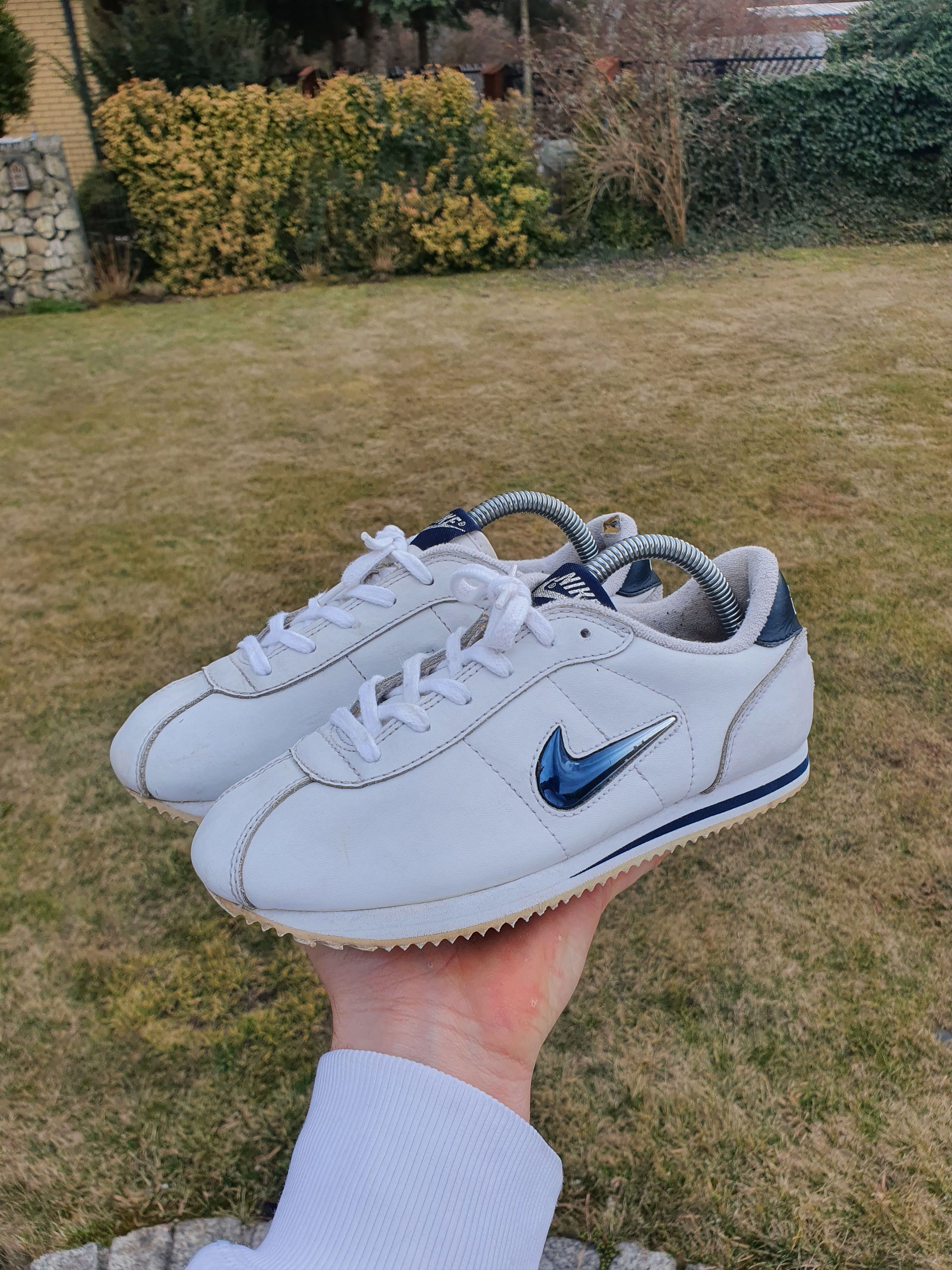 Nike 2004 Vintage Nike Cortez Leather Jewel Medium Small Swoosh Size US 4.5 / IT 34.5 - 3 Thumbnail