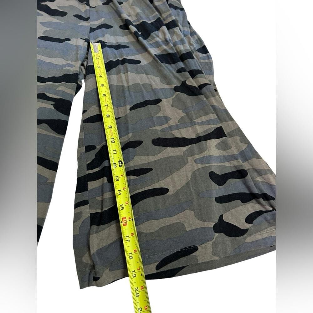 Torrid Torrid l Camo Super Soft Culotte Pants 1X Size 40" / US 18 - 5 Thumbnail