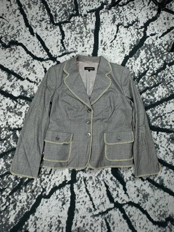 Escada Escada jacket gray 40 L Size L / US 10 / IT 46 - 1 Thumbnail