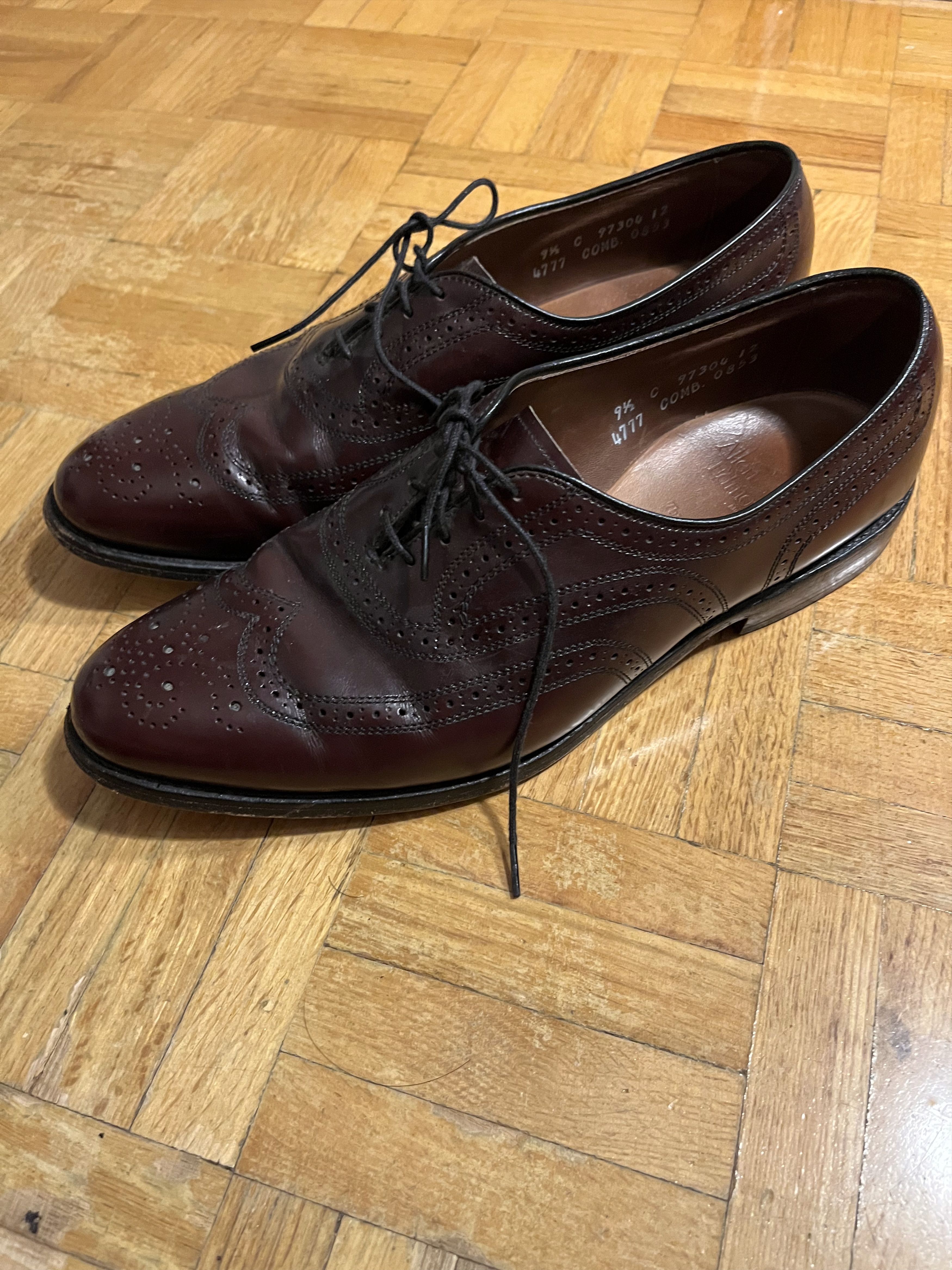 Allen Edmonds Red Allen Edmonds Wingtip Oxford Dress Shoes Size US 9.5 / EU 42-43 - 5 Thumbnail