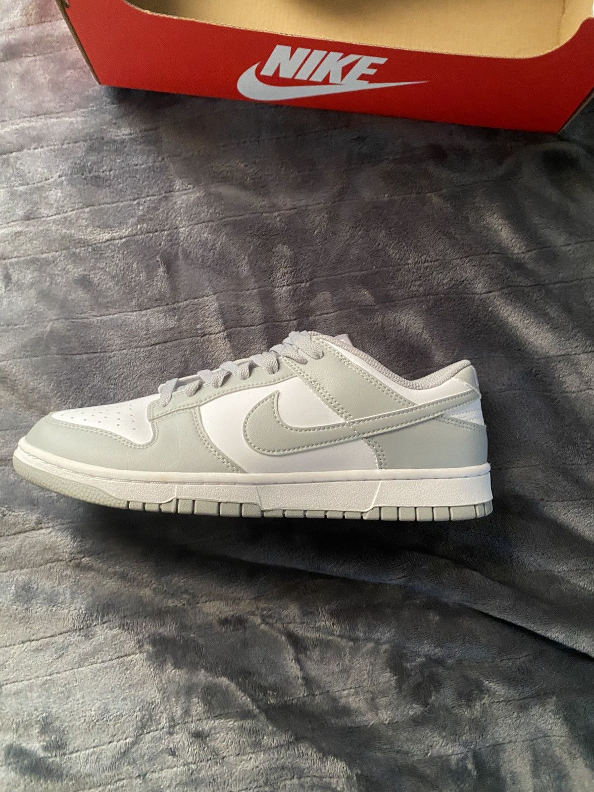 Nike NIKE DUNKS LOW GREY AND WHITE Size US 9.5 / EU 42-43 - 2 Thumbnail