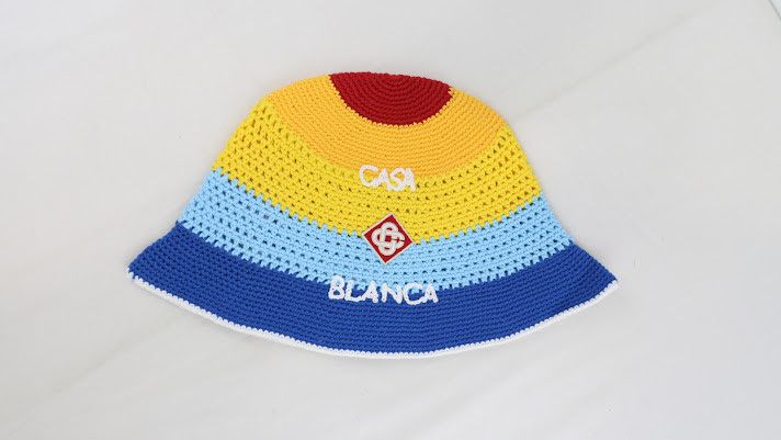Casablanca o1rshd1 Q: 2 / Size: S/M / Knit Striped Crochet Hat Rainbow Size ONE SIZE - 2 Thumbnail