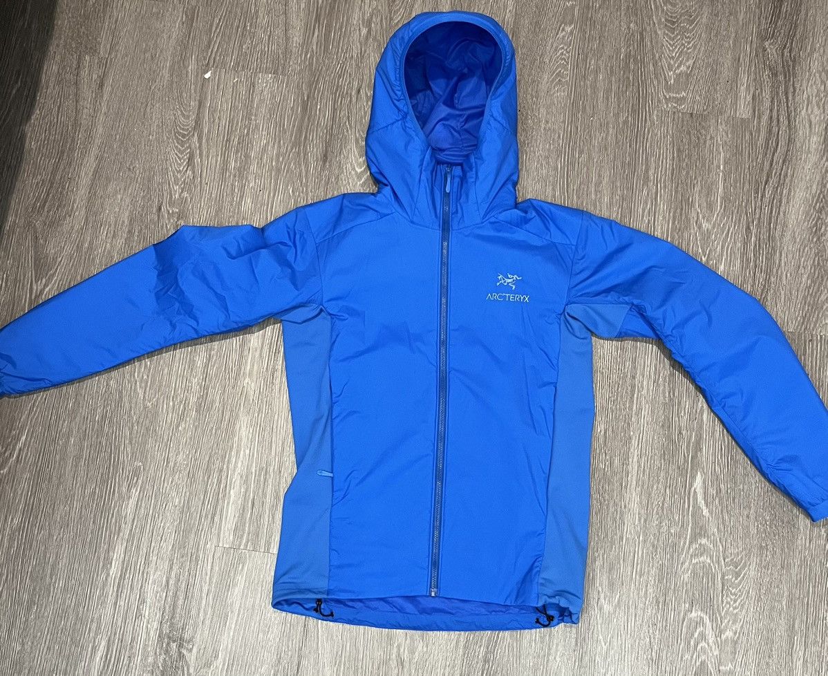 image of Arcteryx Arc’Teryx Atom Lt Hoodie in Blue, Men's (Size XS)