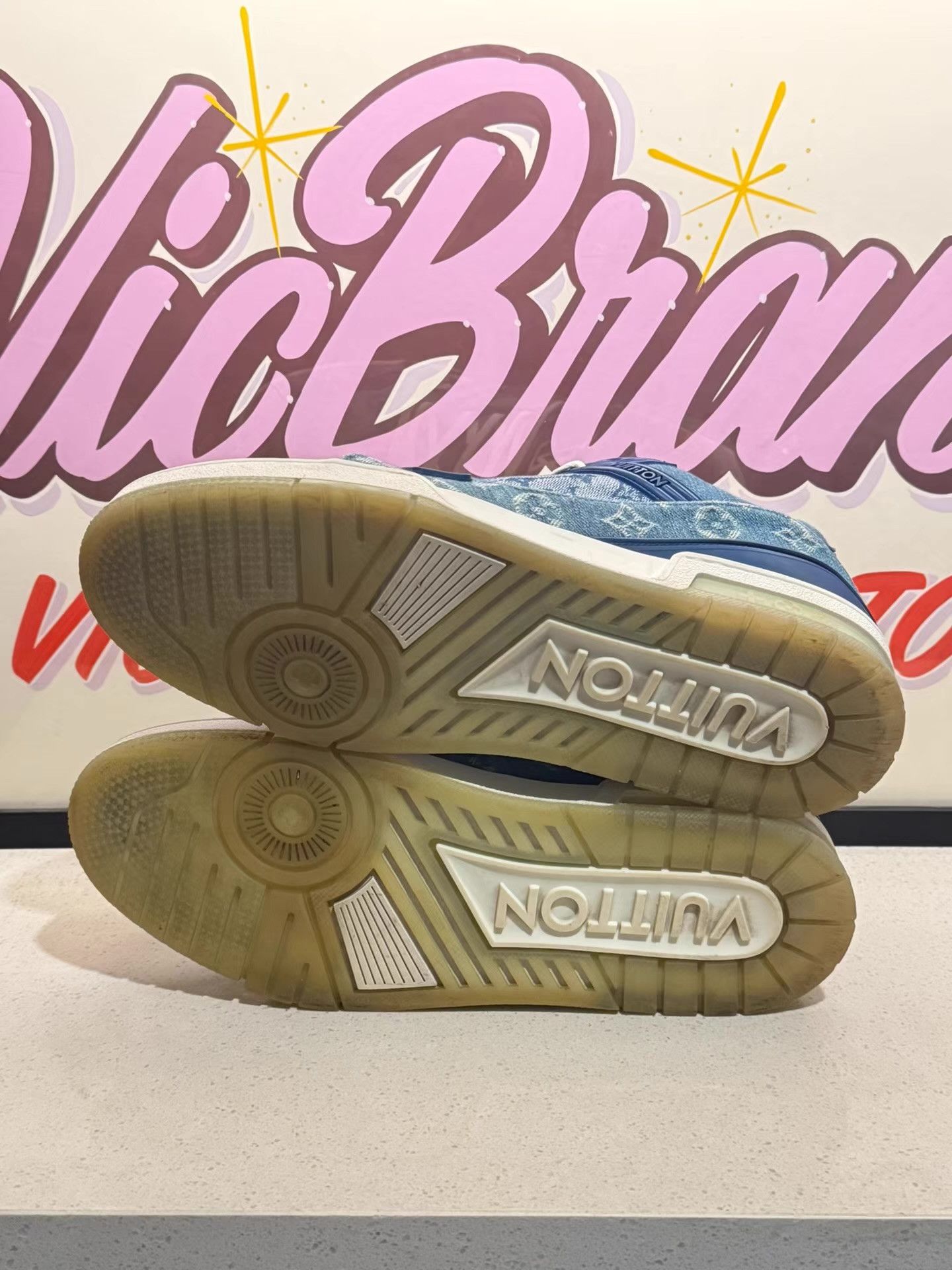 Louis Vuitton LOUIS VUITTON Trainer Blue Denim Low-top Sneakers Ｑ20 Size US 9.5 / EU 42-43 - 4 Thumbnail