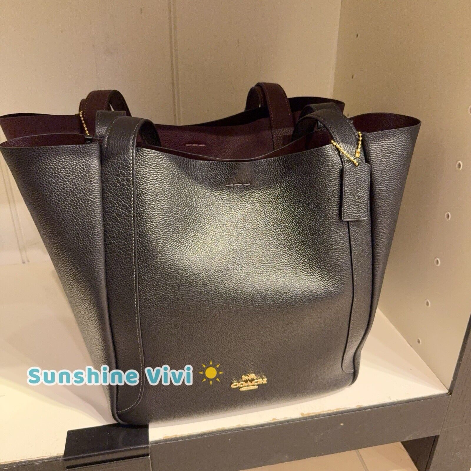 Coach NWT COACH Hadley Tote Bag In Leather CV996 Gold /Black Size ONE SIZE - 1 Thumbnail