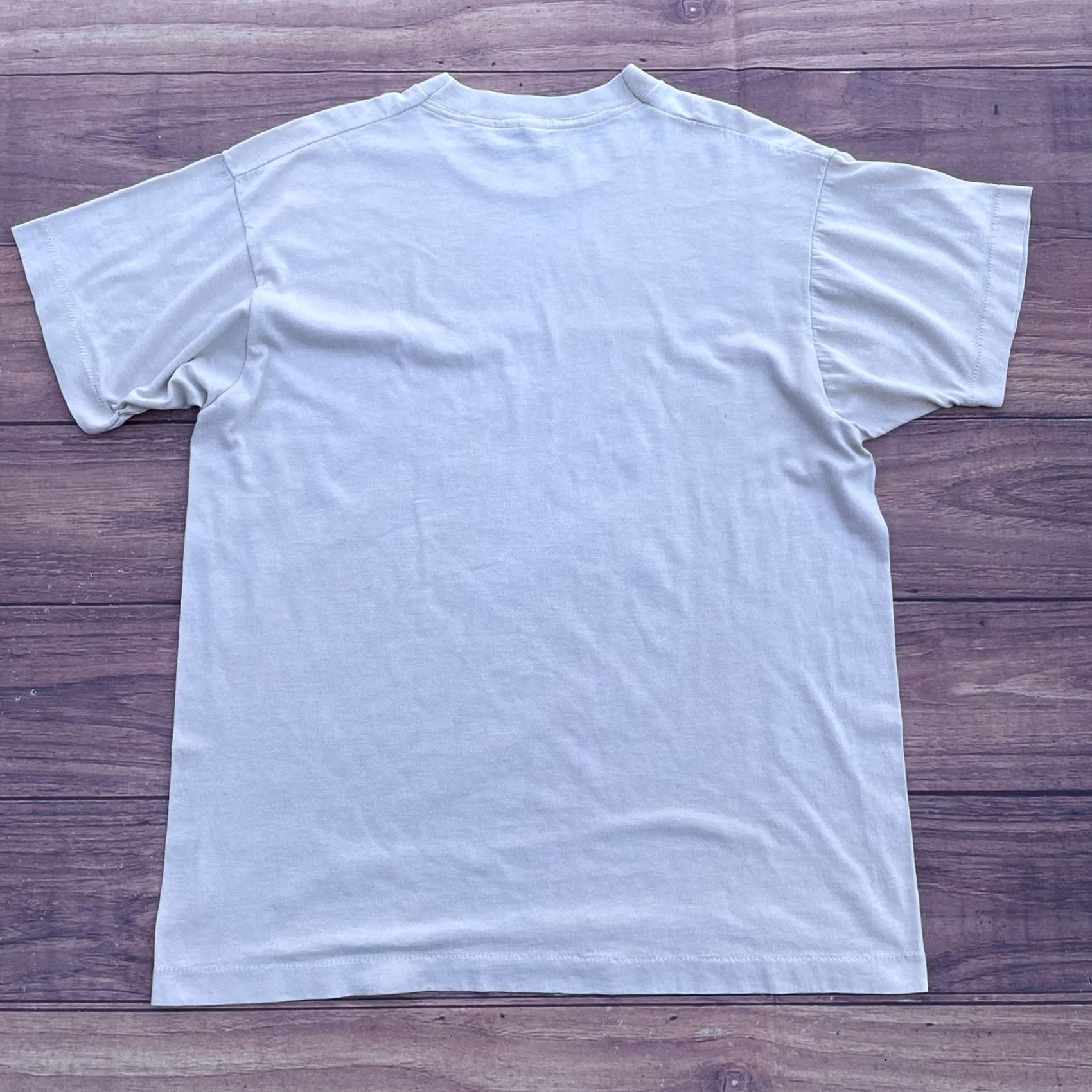 Vintage VINTAGE Screen Stars Beijing Massacre 80s Graphic Tee XL Unisex Short Sleeve Beige 1980s Protests 1989 Shirts Mens Womens Size US XL / EU 56 / 4 - 6 Thumbnail