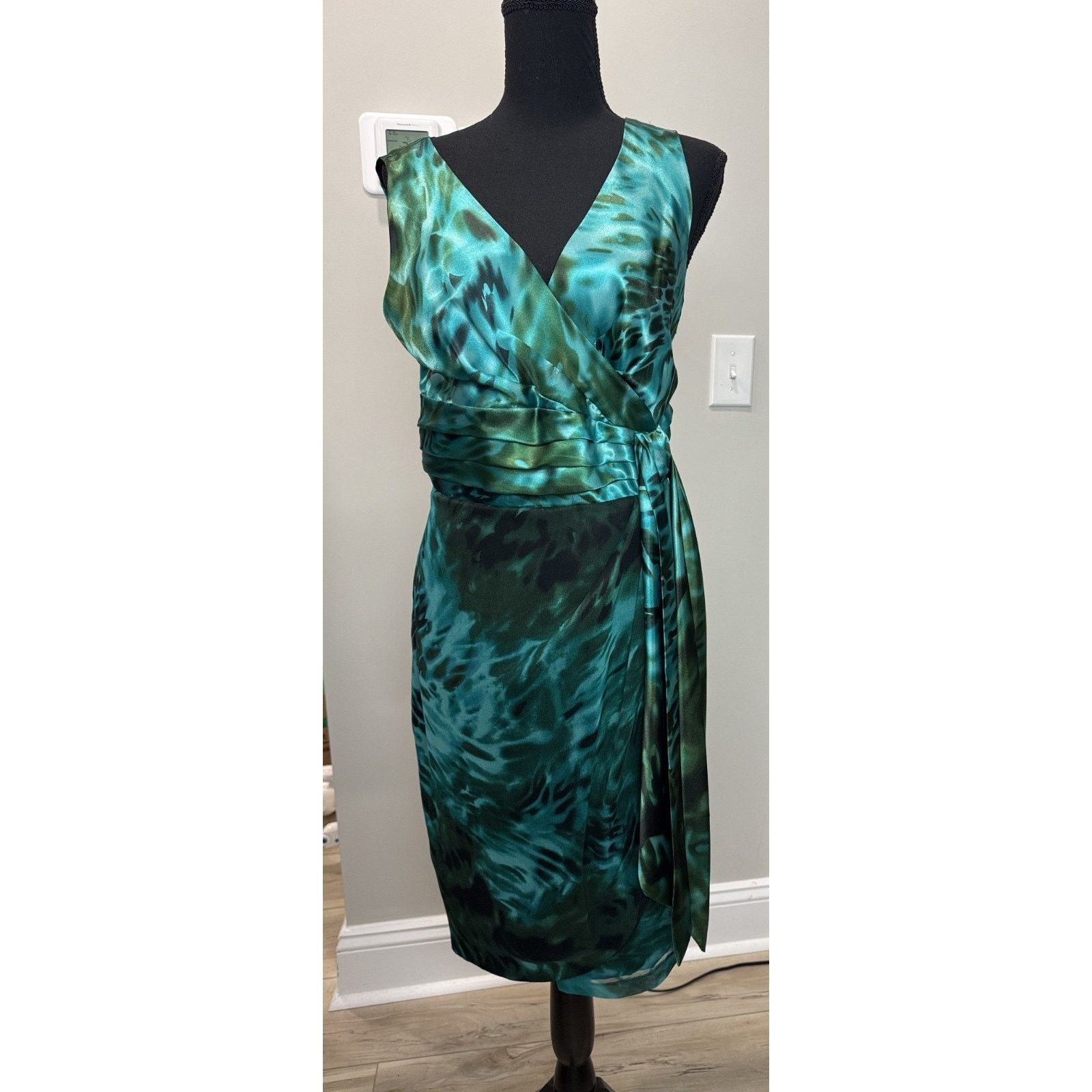 Other 100% Silk Teal Sleeveless Abstract Print Dress Faux-Wrap 8 Size M / US 6-8 / IT 42-44 - 1 Thumbnail