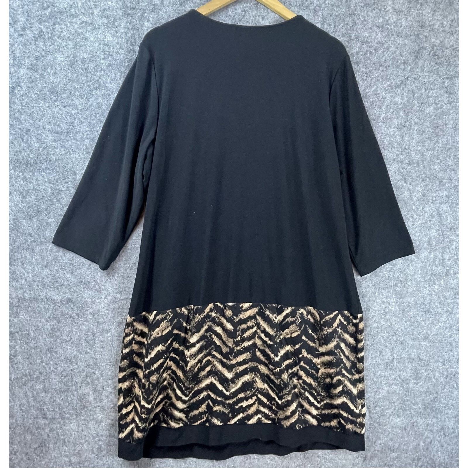 Joseph Ribkoff Joseph Ribkoff Shift Dress Womens 22 Black Gold ZigZag Knit Size 3XL / US 20-22 - 2 Thumbnail