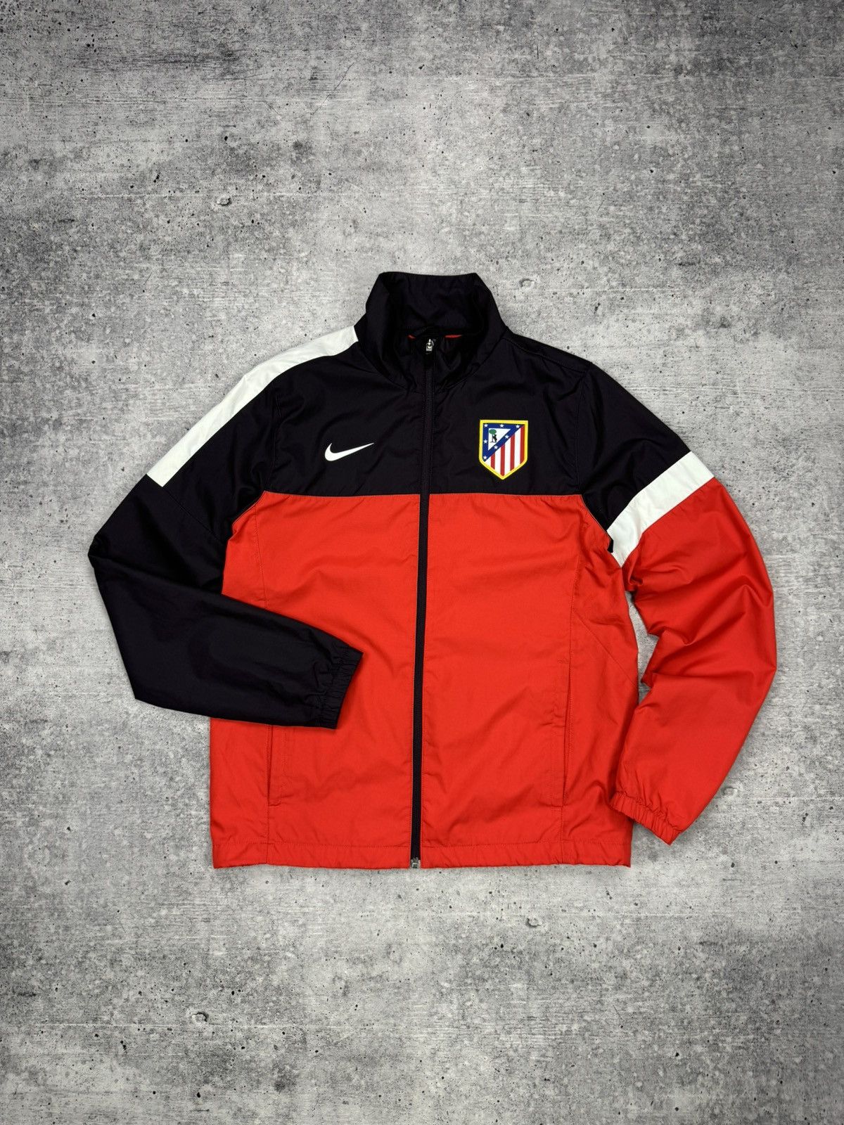 Nike × Vintage Vintage Nike Athletico Madrid Y2K Nylon Soccer Bomber Jacket Size US S / EU 44-46 / 1 - 1 Thumbnail