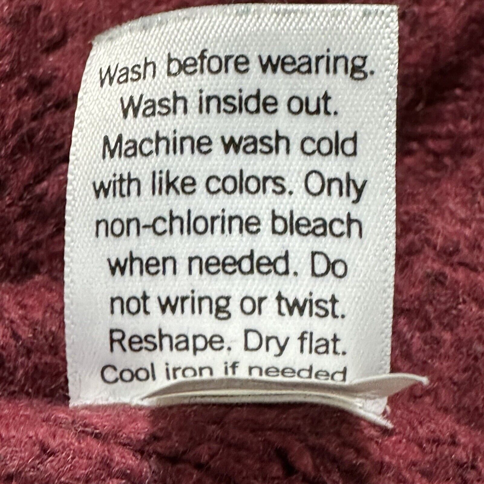 Croft & Barrow Croft & Barrow Medium Crewneck Burgundy Cable Knit Sweater Size M / US 6-8 / IT 42-44 - 15 Thumbnail