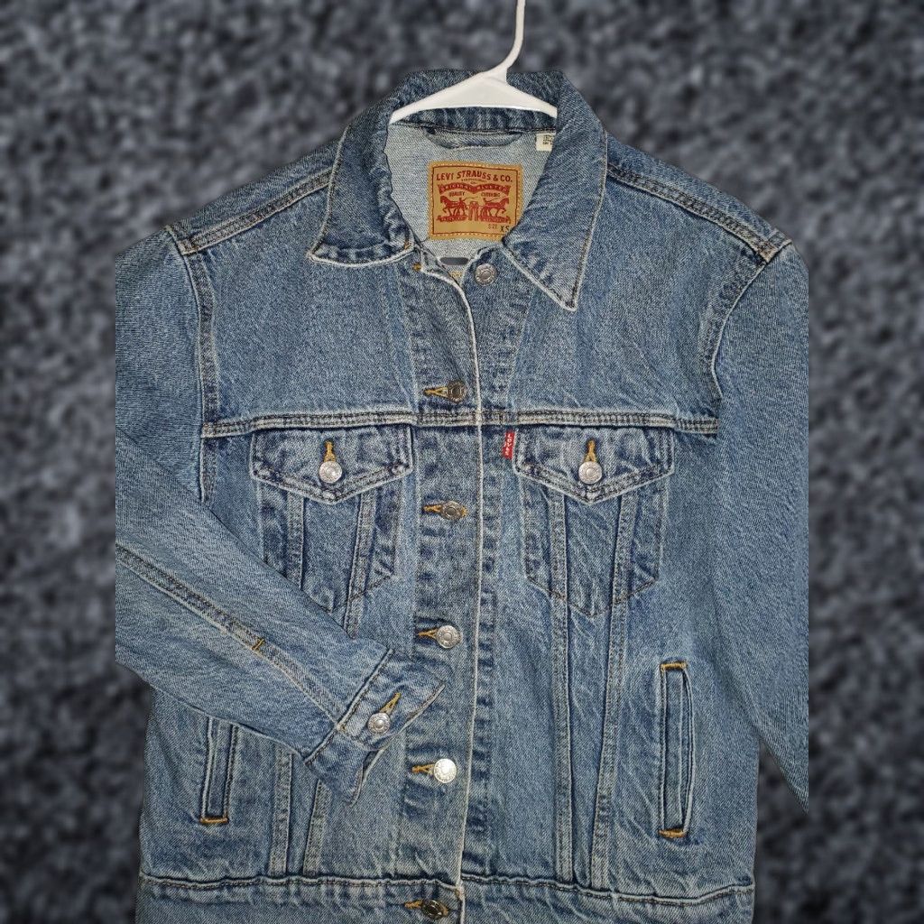 Vintage VINTAGE Levi Strauss Signature Denim Jean Jacket Womens Size XS Medium Wash Jacket Size 26" / US 2 / IT 38 - 1 Thumbnail