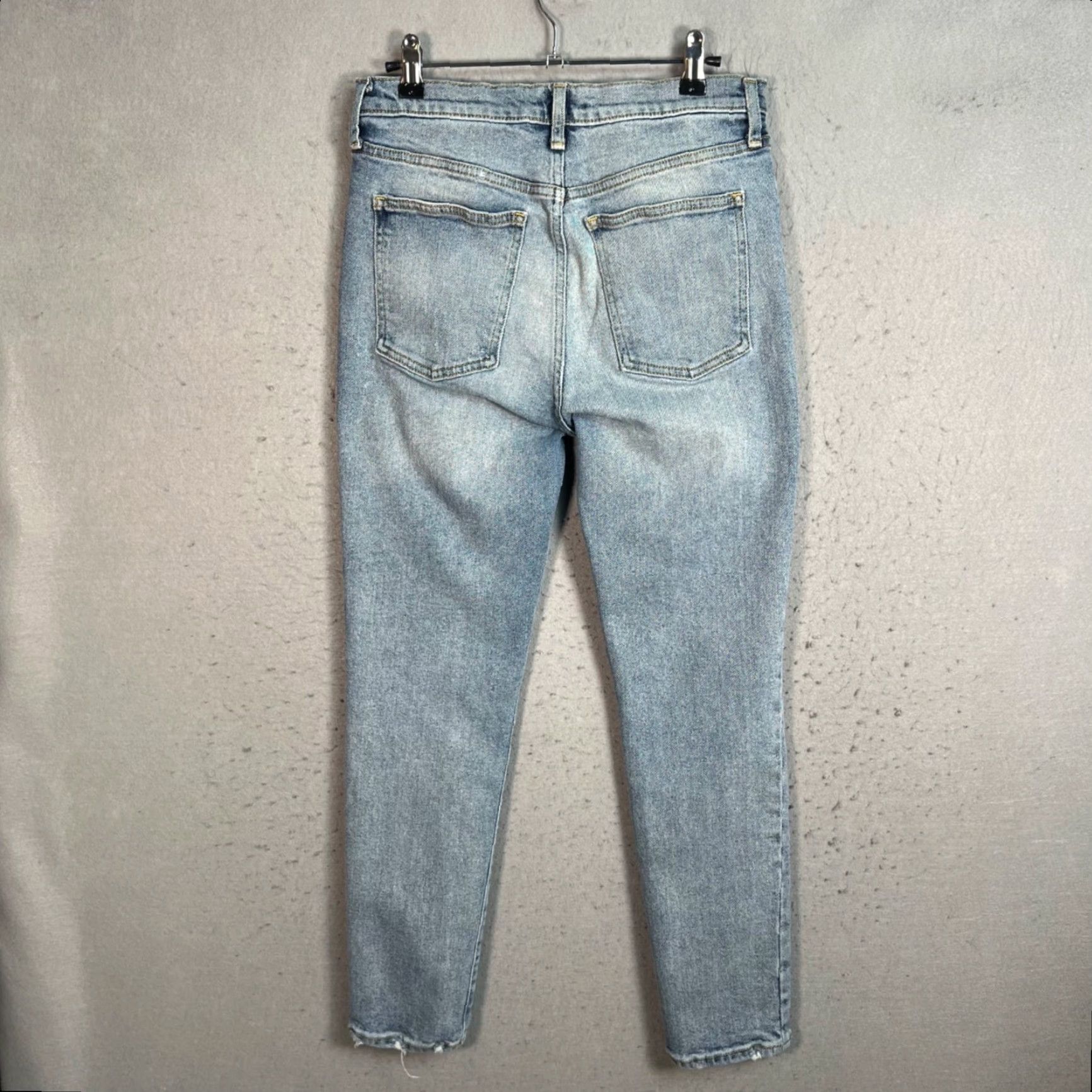 Gap VINTAGE Gap Distressed High-Waisted Light-Wash Denim Jeans Womens Size 6 R/28 Jeans Size 28" / US 6 / IT 42 - 2 Thumbnail