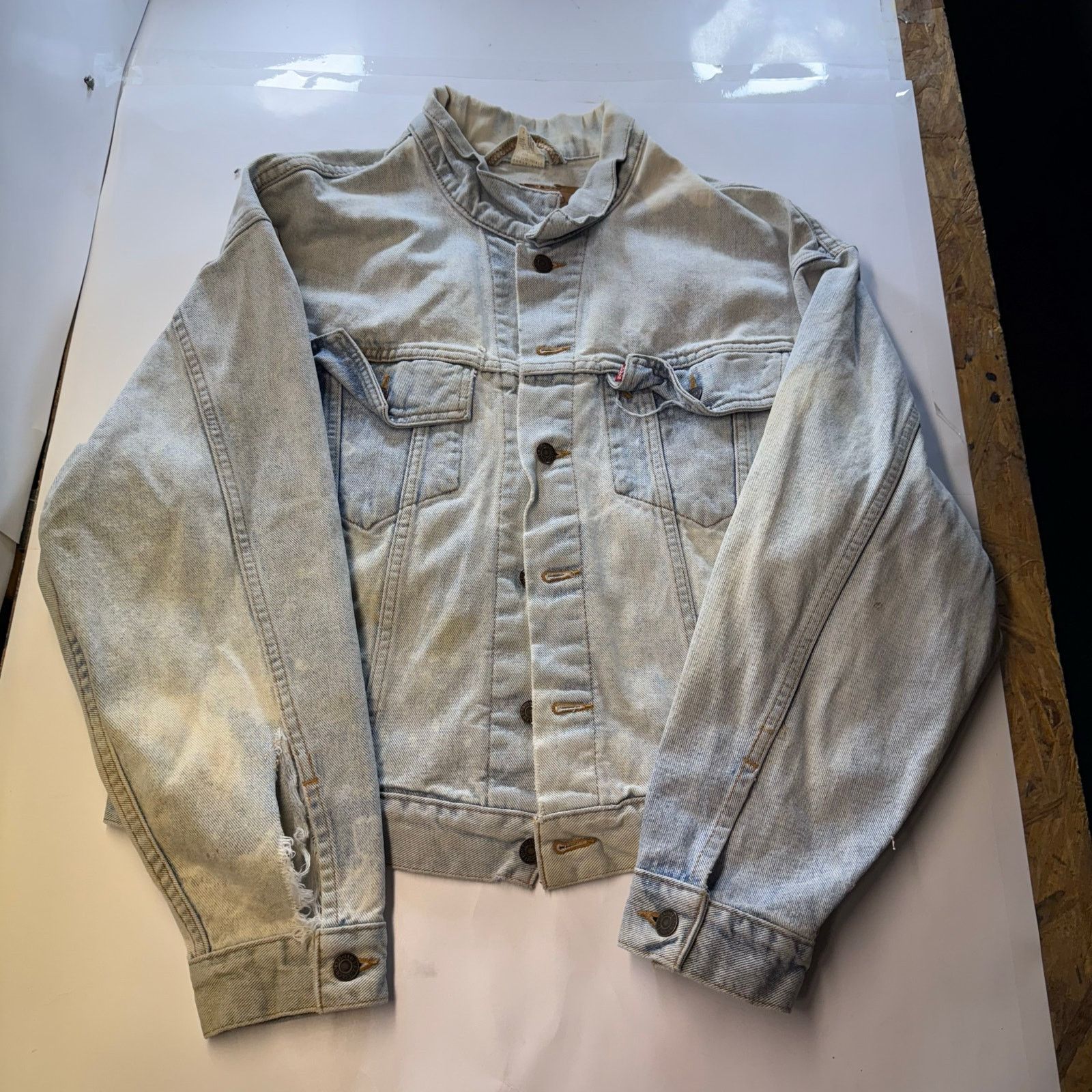Levi's 90'S Levi's 70598-4834 Large Patch Denim Jacket Size Medium Size US M / EU 48-50 / 2 - 1 Thumbnail