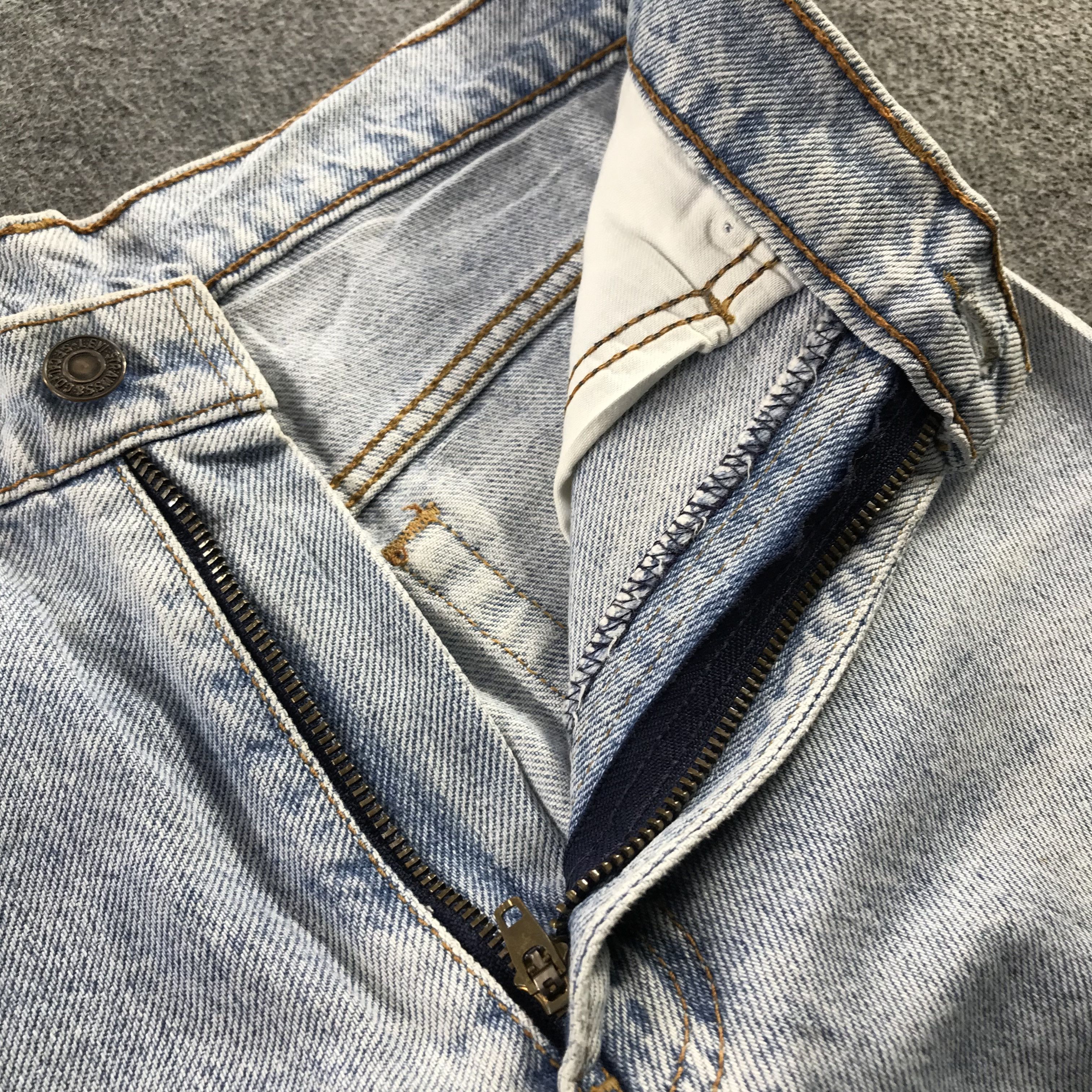 Levi's Vintage Levis Jeans Faded Blue Short Pants KJ3450 Size US 28 / EU 44 - 6 Thumbnail