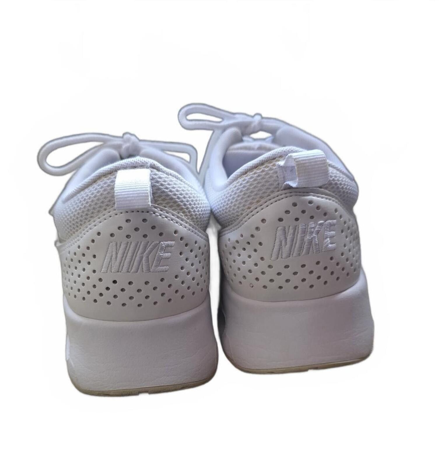 Nike Nike Air Max Thea Triple White Running Shoes Size 9.5 US Size US 9.5 / IT 39.5 - 4 Thumbnail