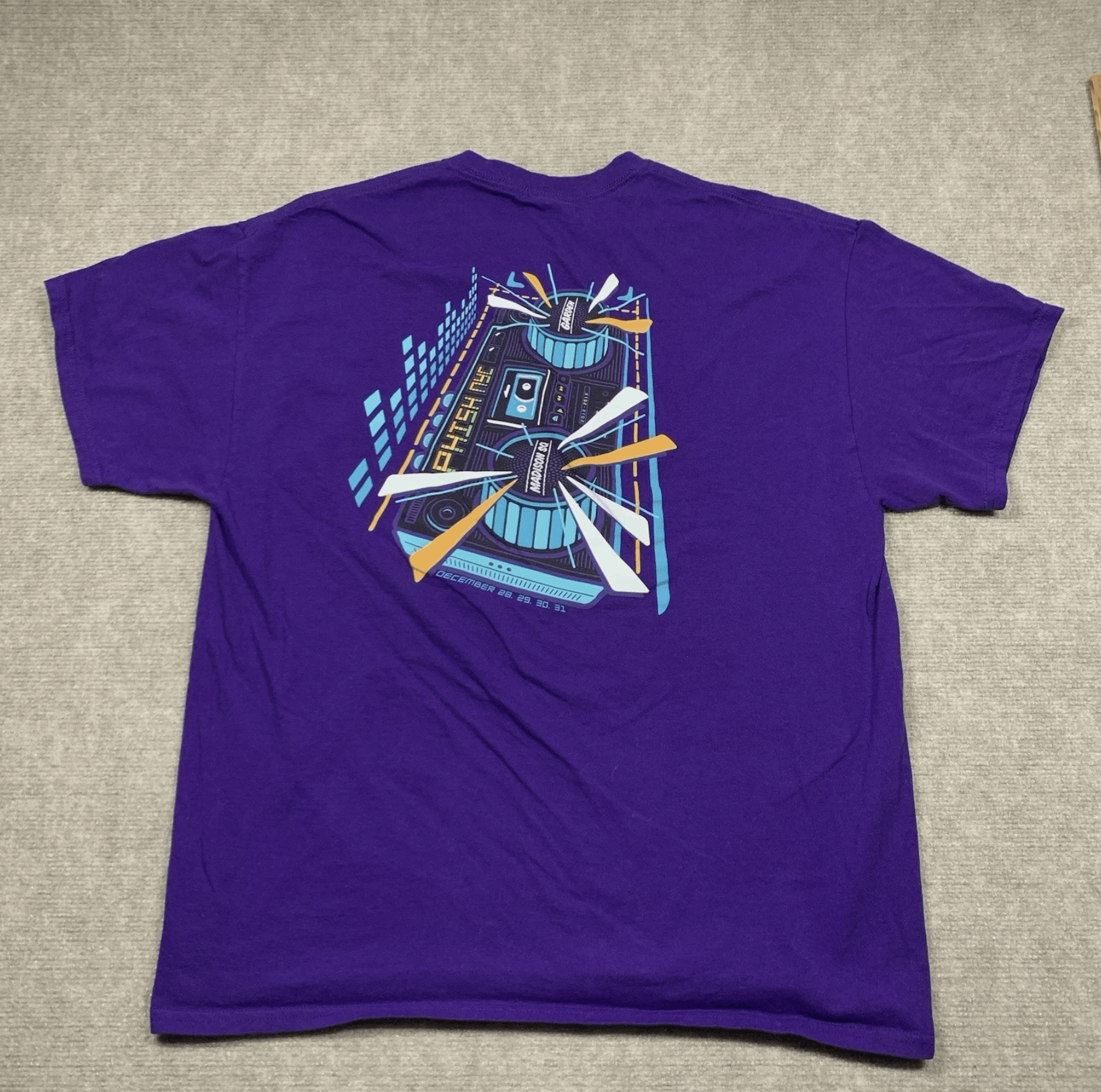 Gildan Phish T Shirt NYE Madison Square Garden Cassette XL Size US XL / EU 56 / 4 - 6 Thumbnail