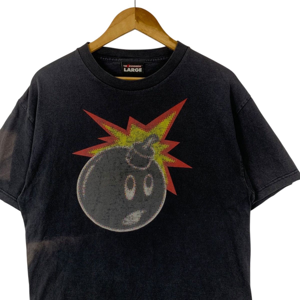 Vintage Vintage Y2K THE HUNDREDS Adam Bomb Sun Faded Tee Shirt Top Size US L / EU 52-54 / 3 - 6 Thumbnail