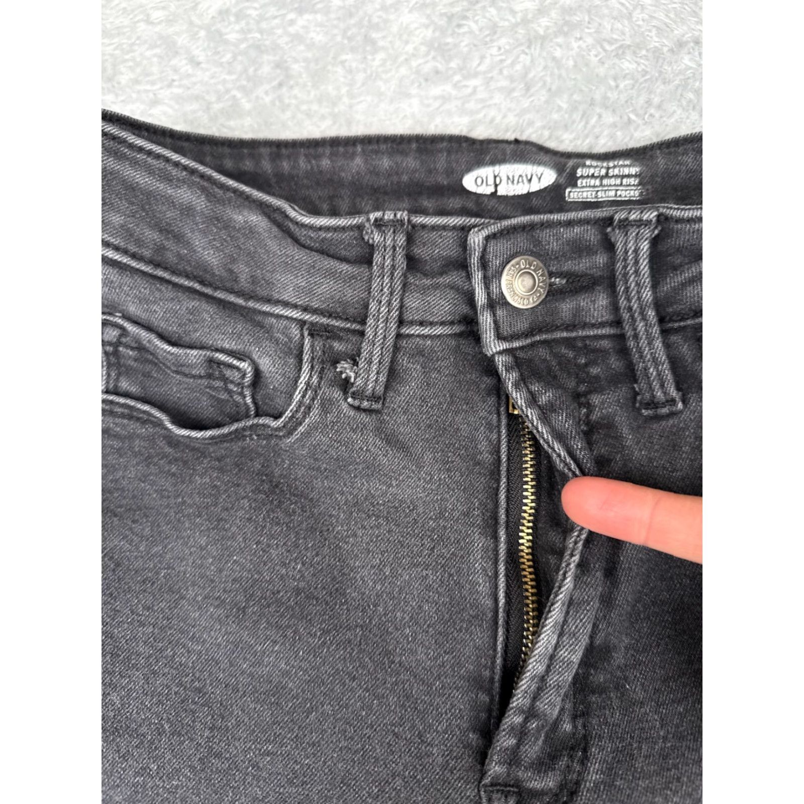 Old Navy VINTAGE Old Navy Jeans Womens 8 Gray Denim Super Skinny Rockstar Extra High Rise 26x26 Size 30" / US 8 / IT 44 - 5 Thumbnail