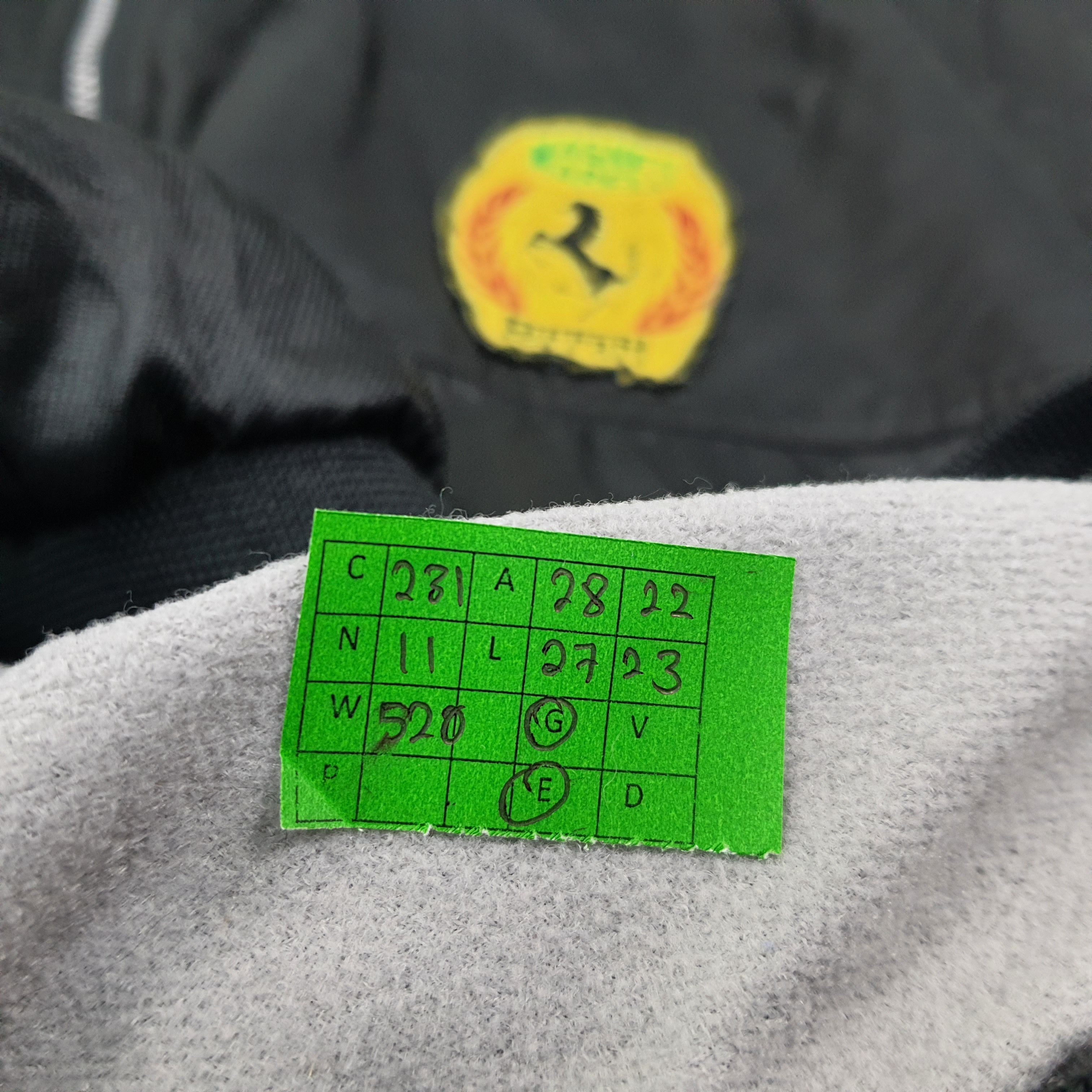 Vintage Vintage Ferrari Racing Motorsports Jacket C231N11 Size US XL / EU 56 / 4 - 8 Thumbnail
