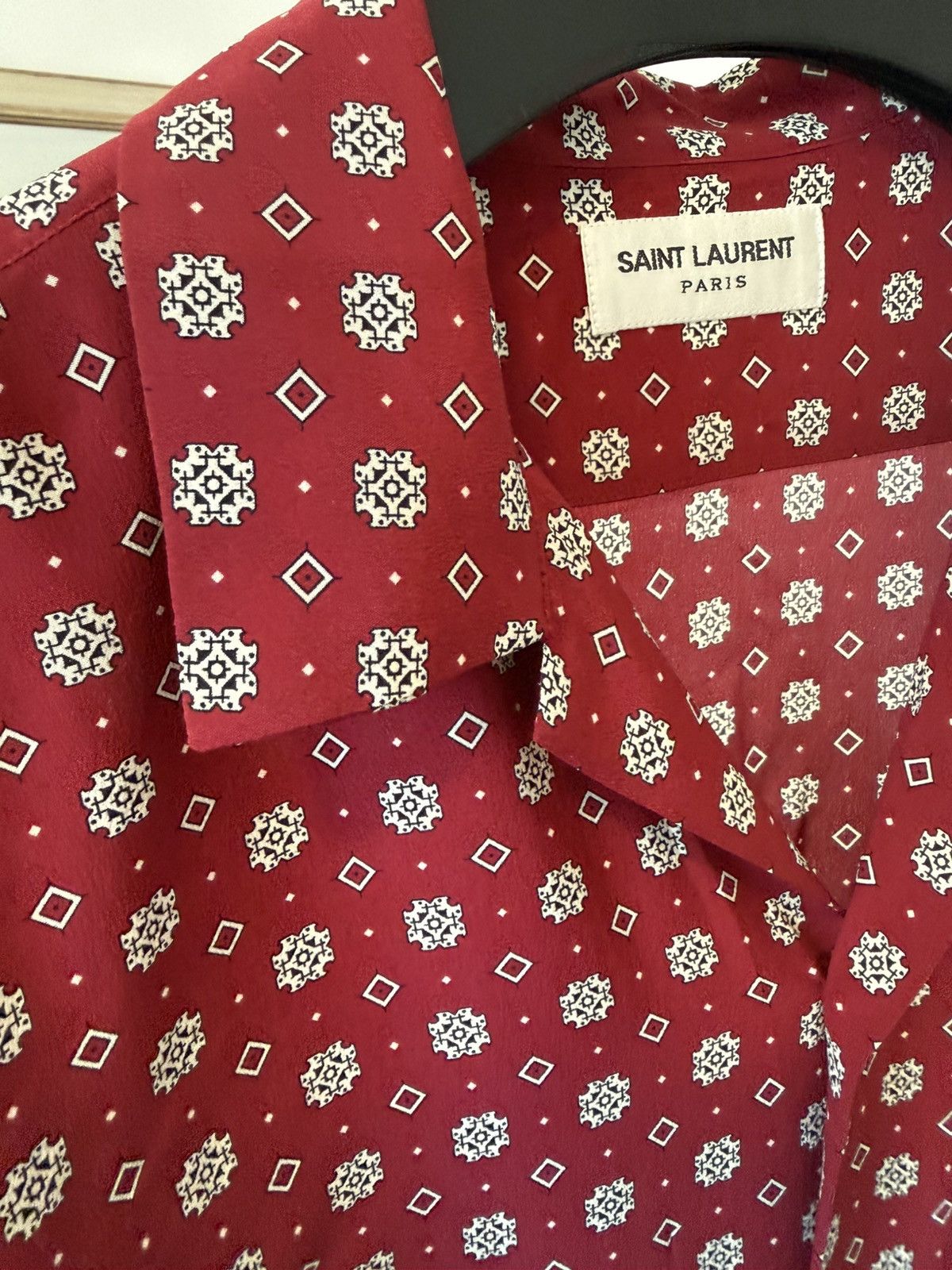 Saint Laurent Paris Saint Laurent Diamond Print Shark Collar Silk Shirt Size US M / EU 48-50 / 2 - 8 Thumbnail
