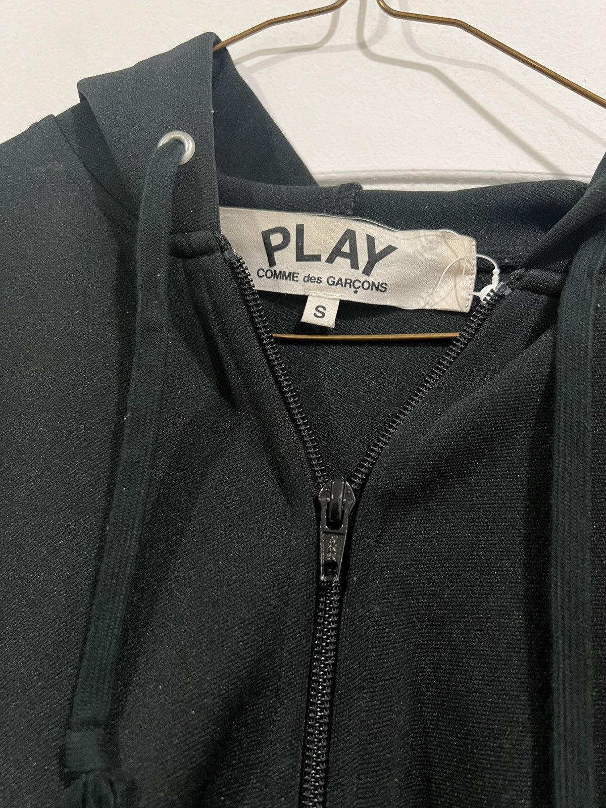 Comme des Garcons PLAY Black Comme Des Garcon Play Zip Up Hoodie Size US S / EU 44-46 / 1 - 2 Thumbnail