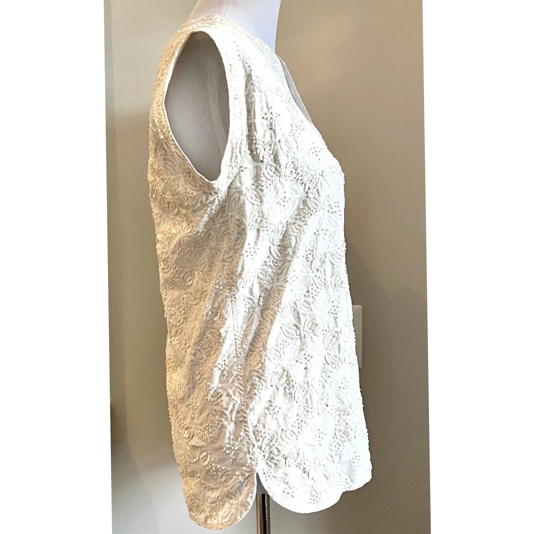 J.Crew J.Crew Blouse Women’s Beaded Sequin Top Tunic Ivory Off-White Split Neck Size 0 Womens Blouse Size XS / US 0-2 / IT 36-38 - 7 Thumbnail