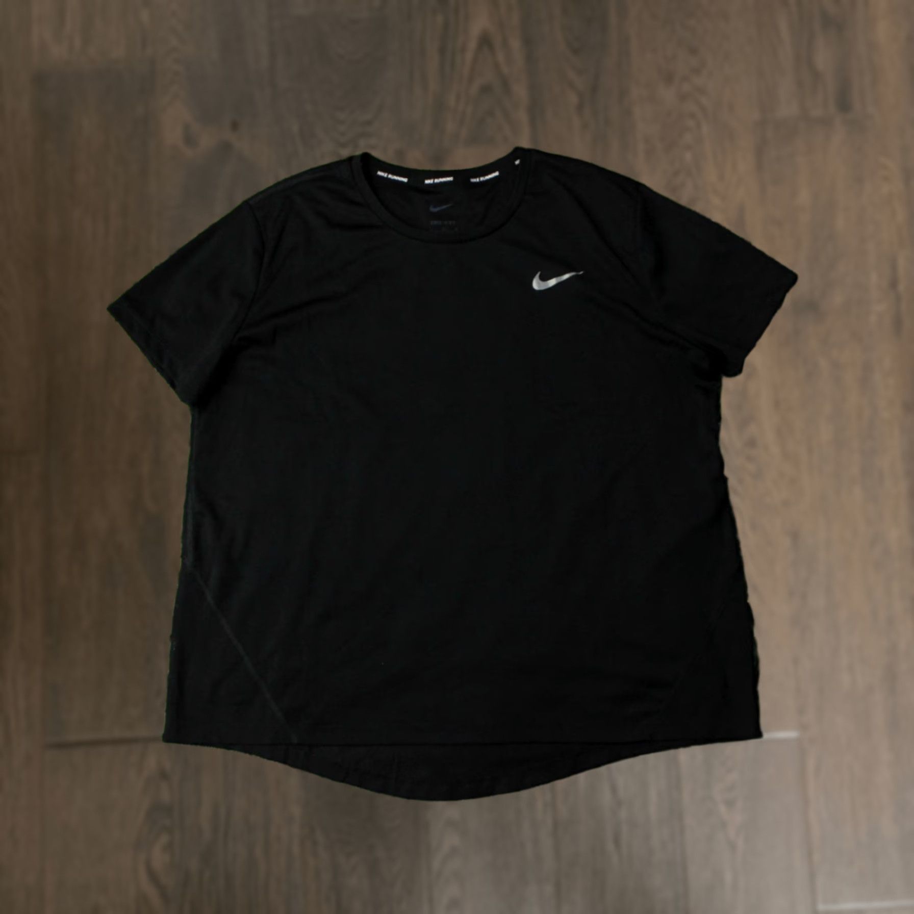 Nike Nike Running Miler Dri-FIT Shirt Women L Jersey Black 2025 Training Short Sleeve Reflective Logo Nike Dri-FIT Womens L Size L / US 10 / IT 46 - 1 Thumbnail