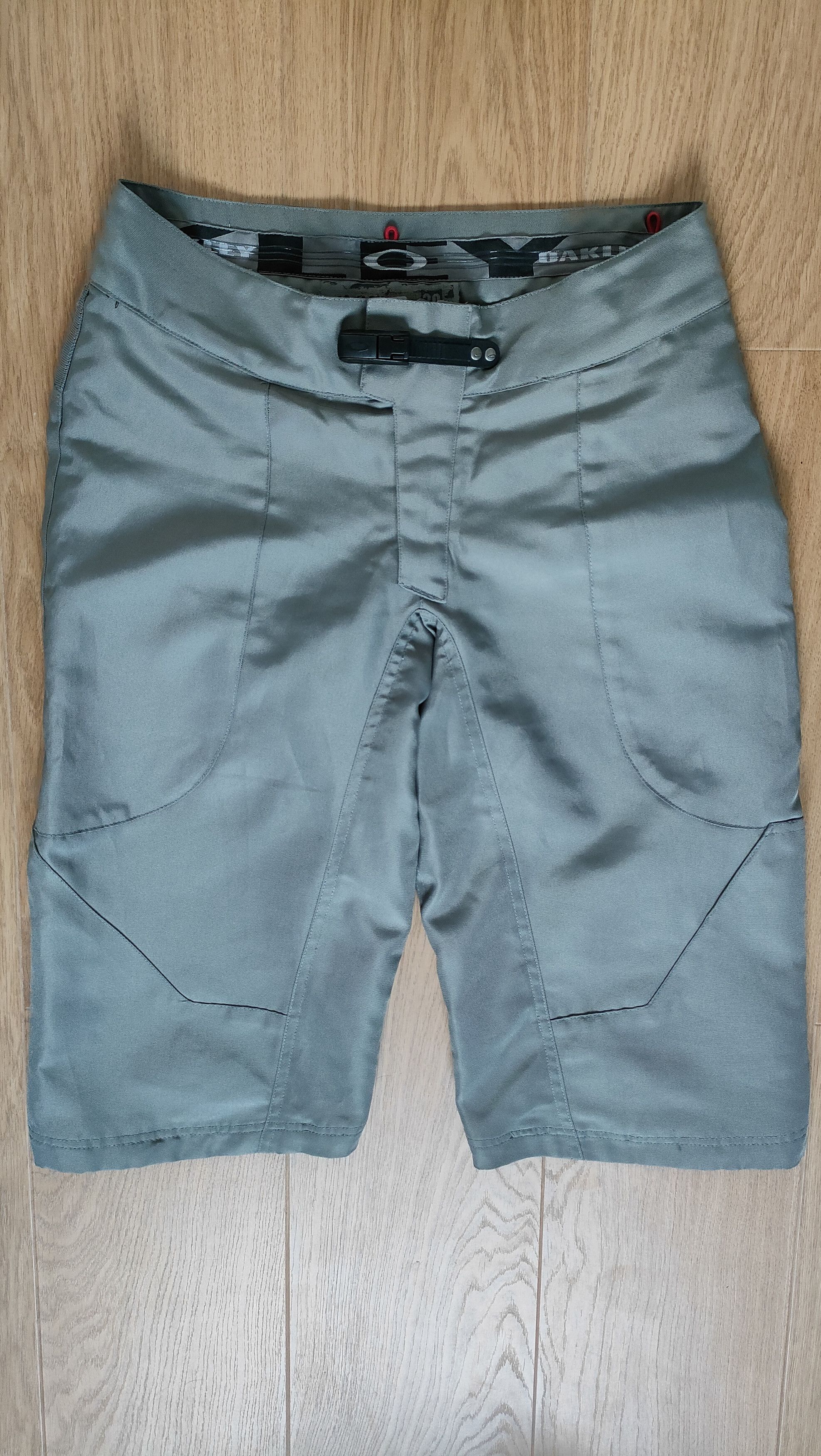 Oakley 2009 Oakley MTB shorts Size US 30 / EU 46 - 2 Thumbnail