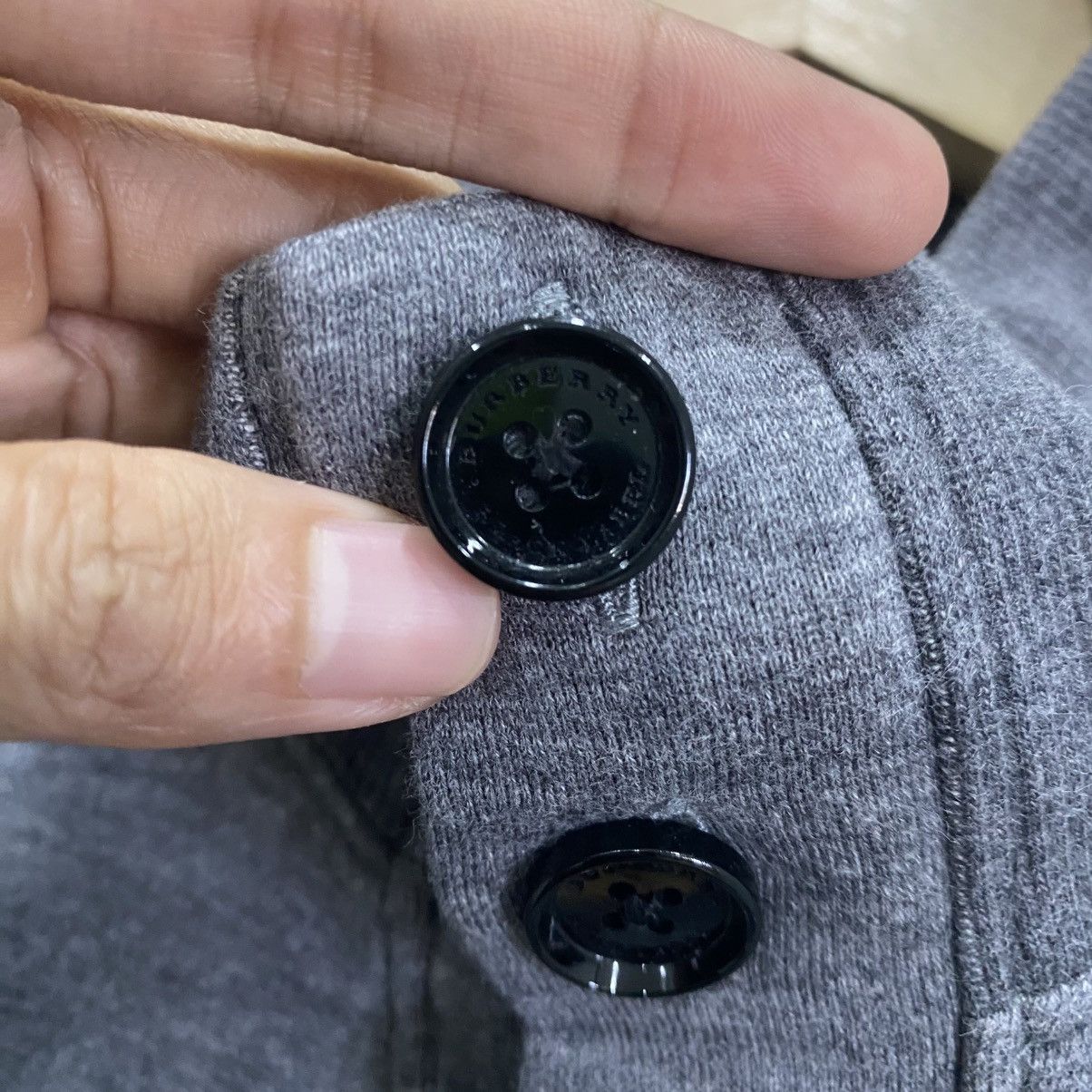 Burberry Burberry Black Label Mock Neck Button Pullover Sweatshirt Size US M / EU 48-50 / 2 - 9 Thumbnail